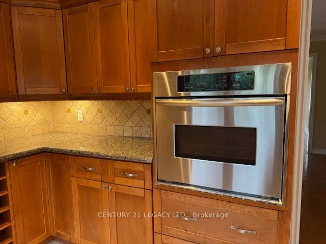 45 Panorama Crescent, #(Upper)