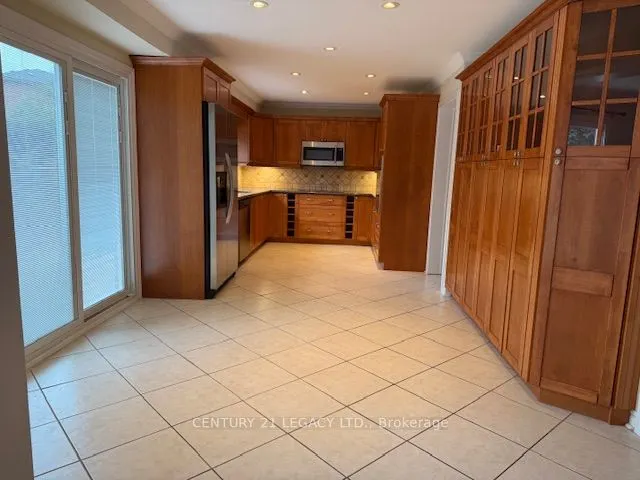 45 Panorama Crescent, #(Upper)