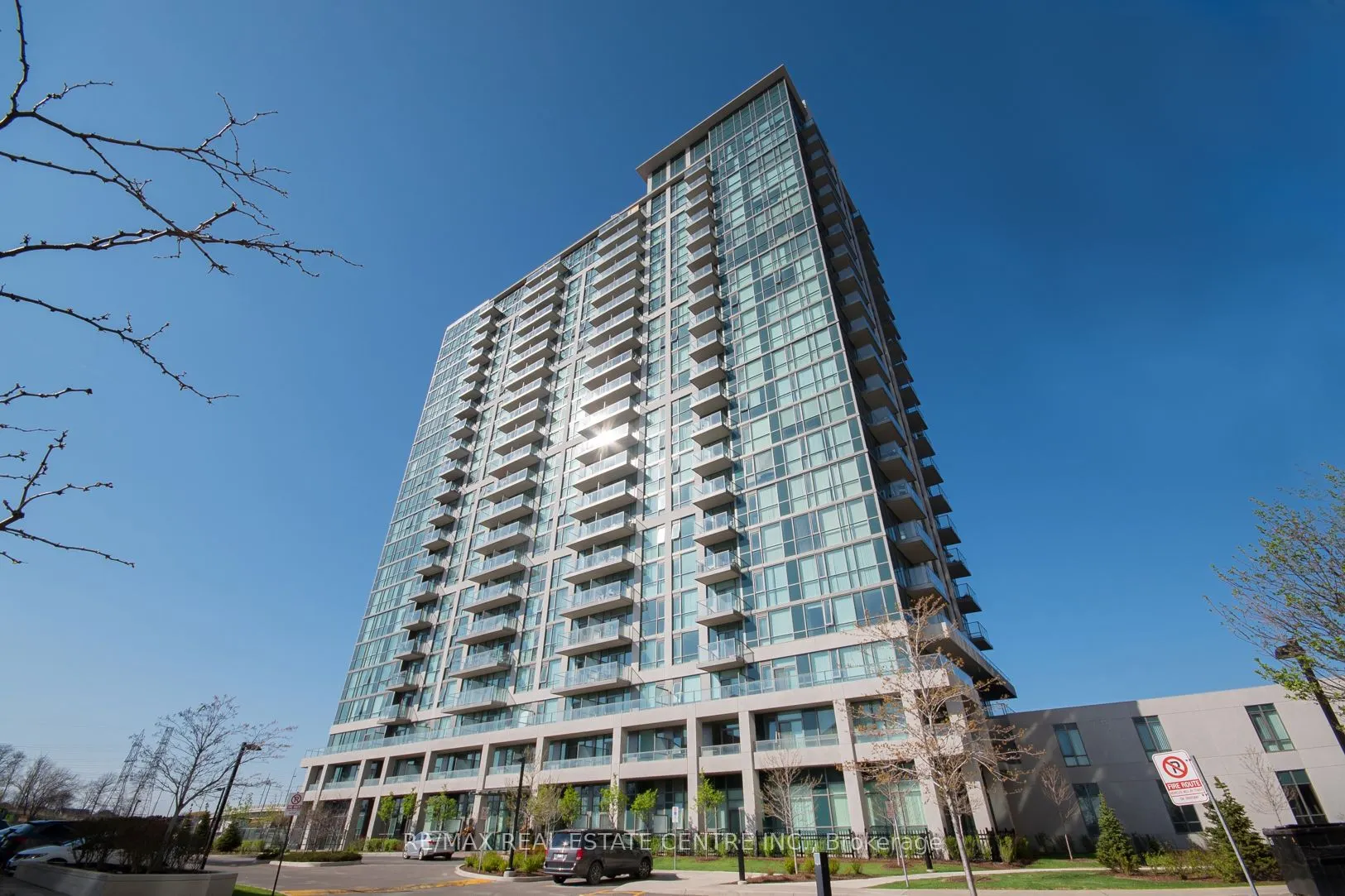 339 Rathburn Road, #Ph12