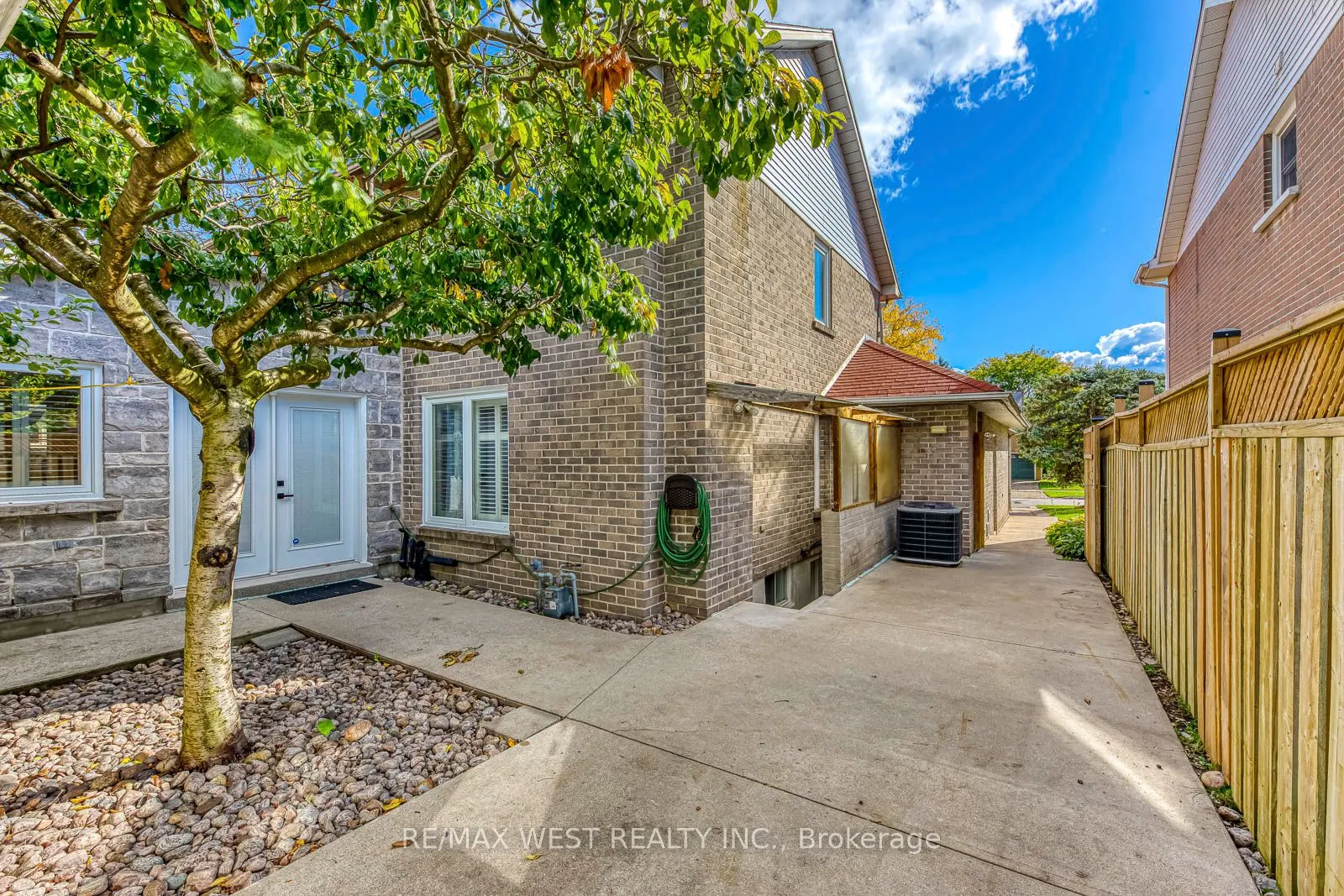 1397 Helen Court