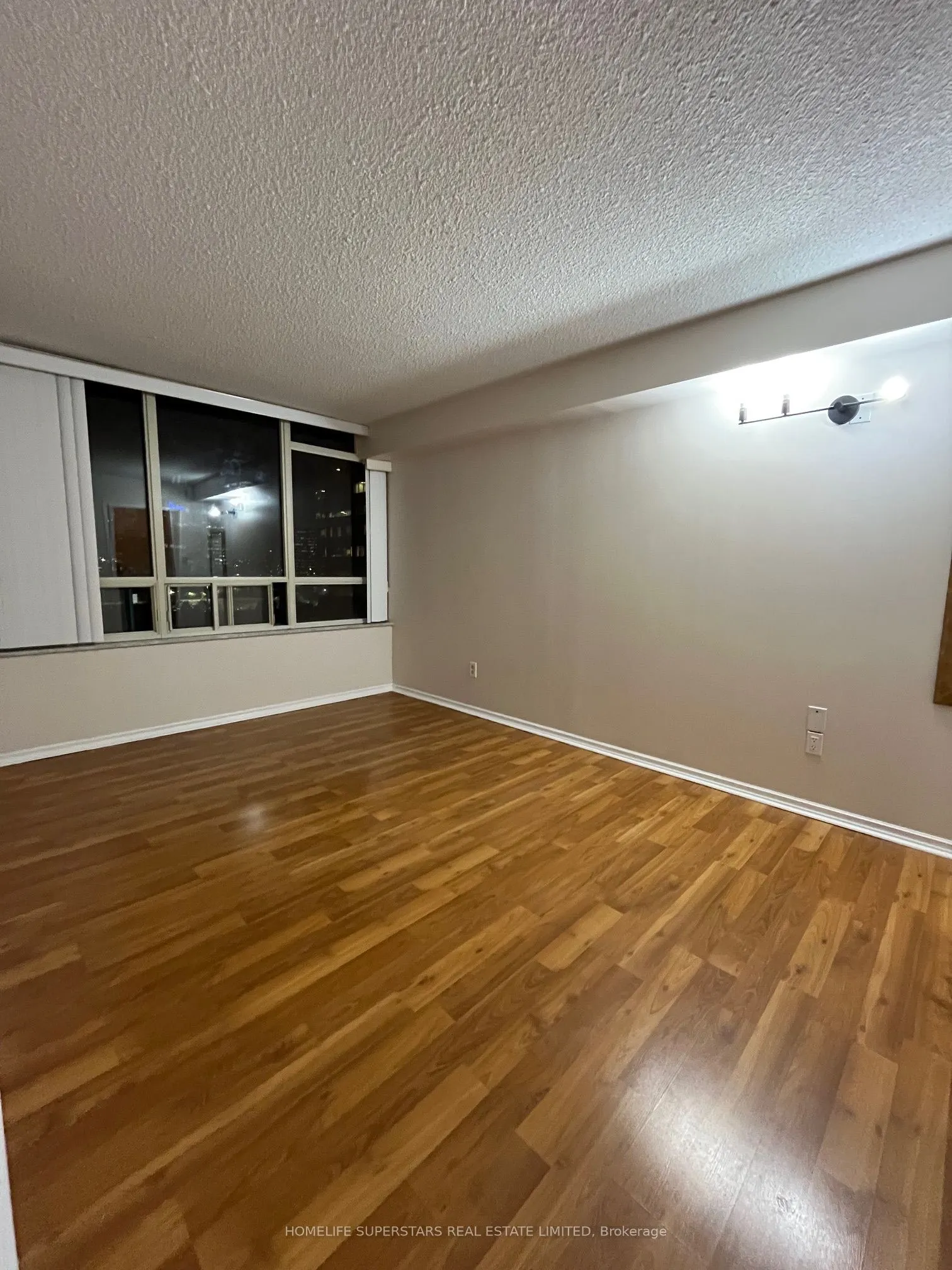 265 Enfield Place, #804