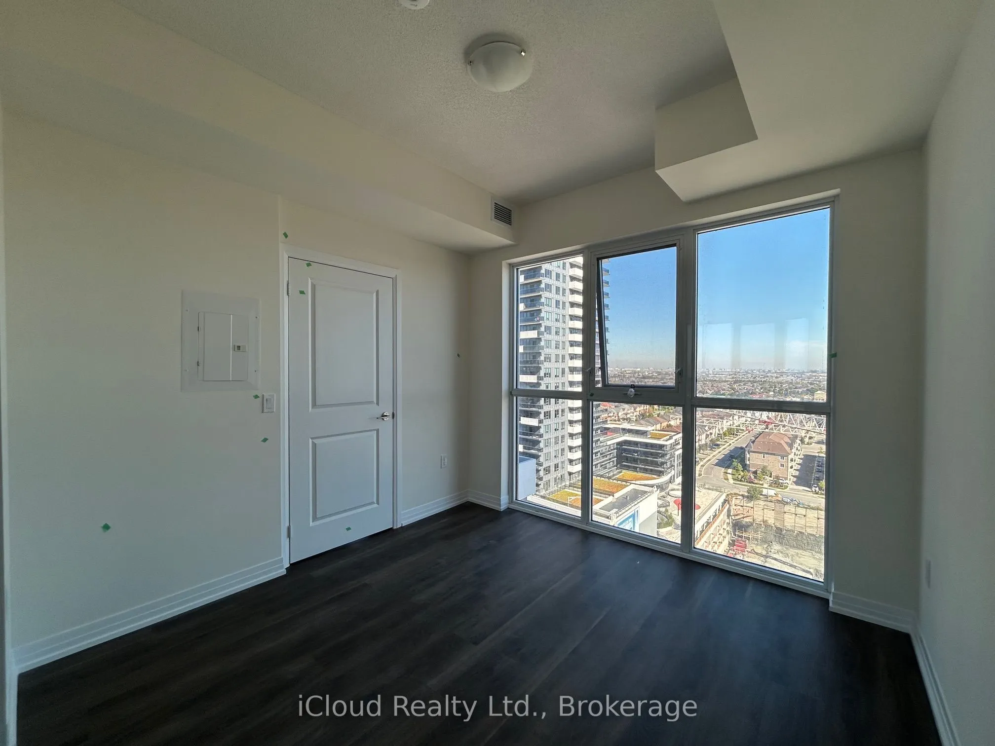 15 Watergarden Drive, #1610