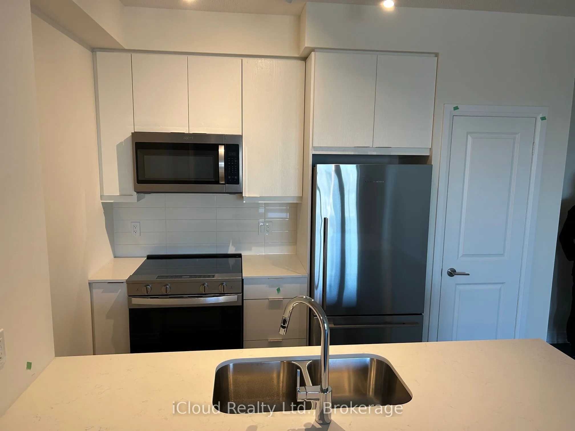 15 Watergarden Drive, #1610