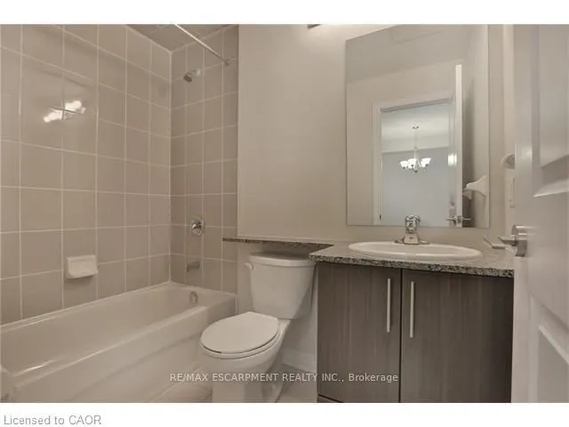 216 Oak Park Boulevard, #213