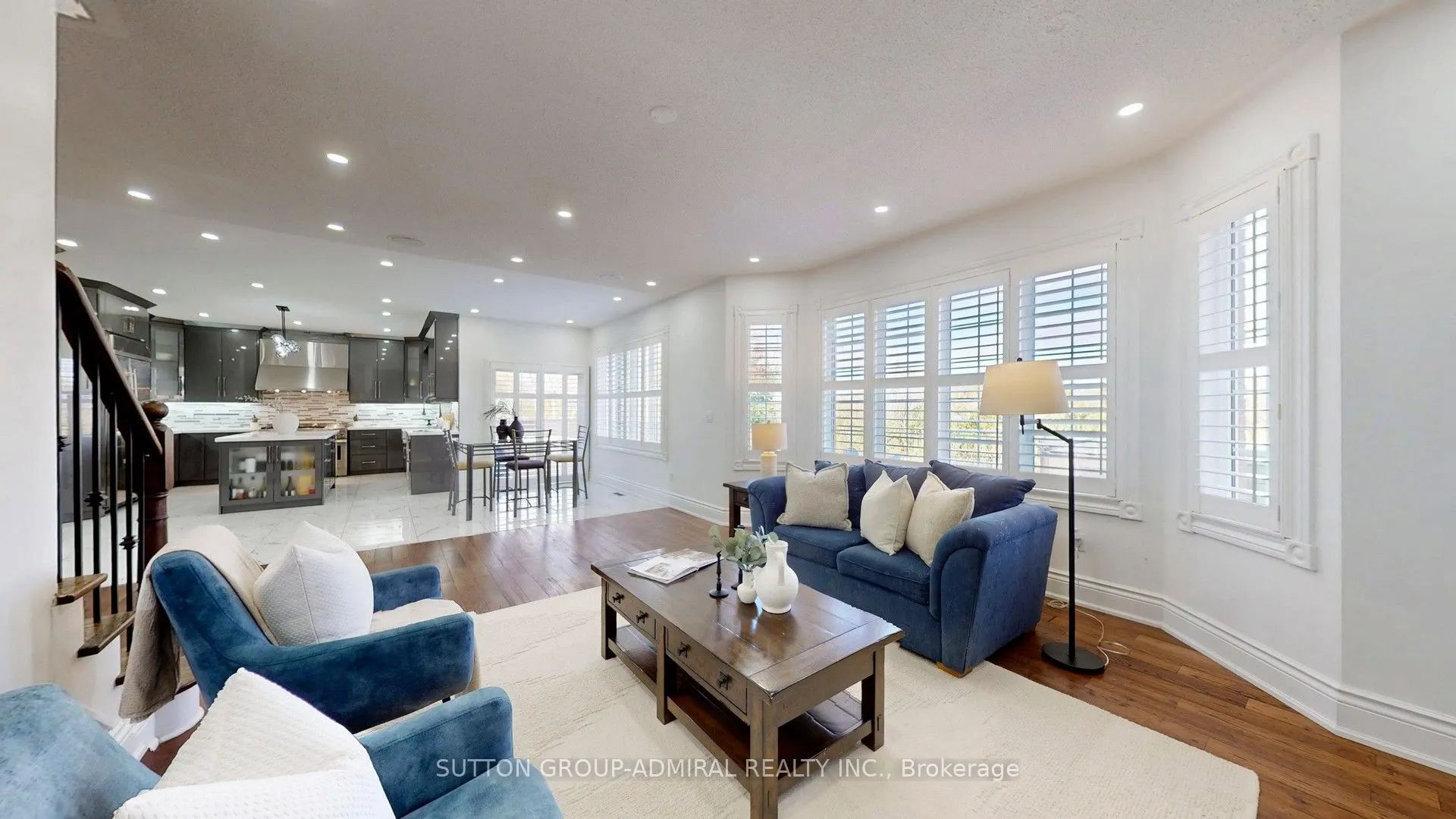 37 Donwoods Court