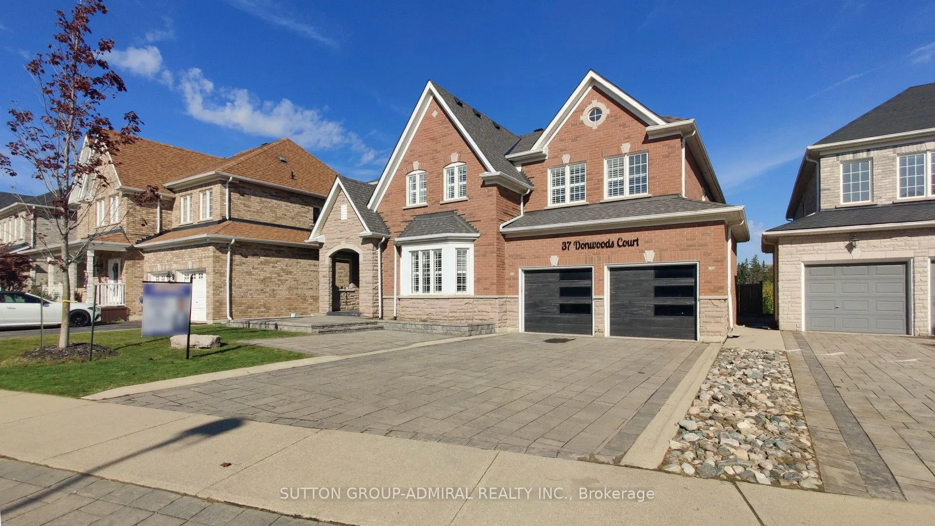 37 Donwoods Court