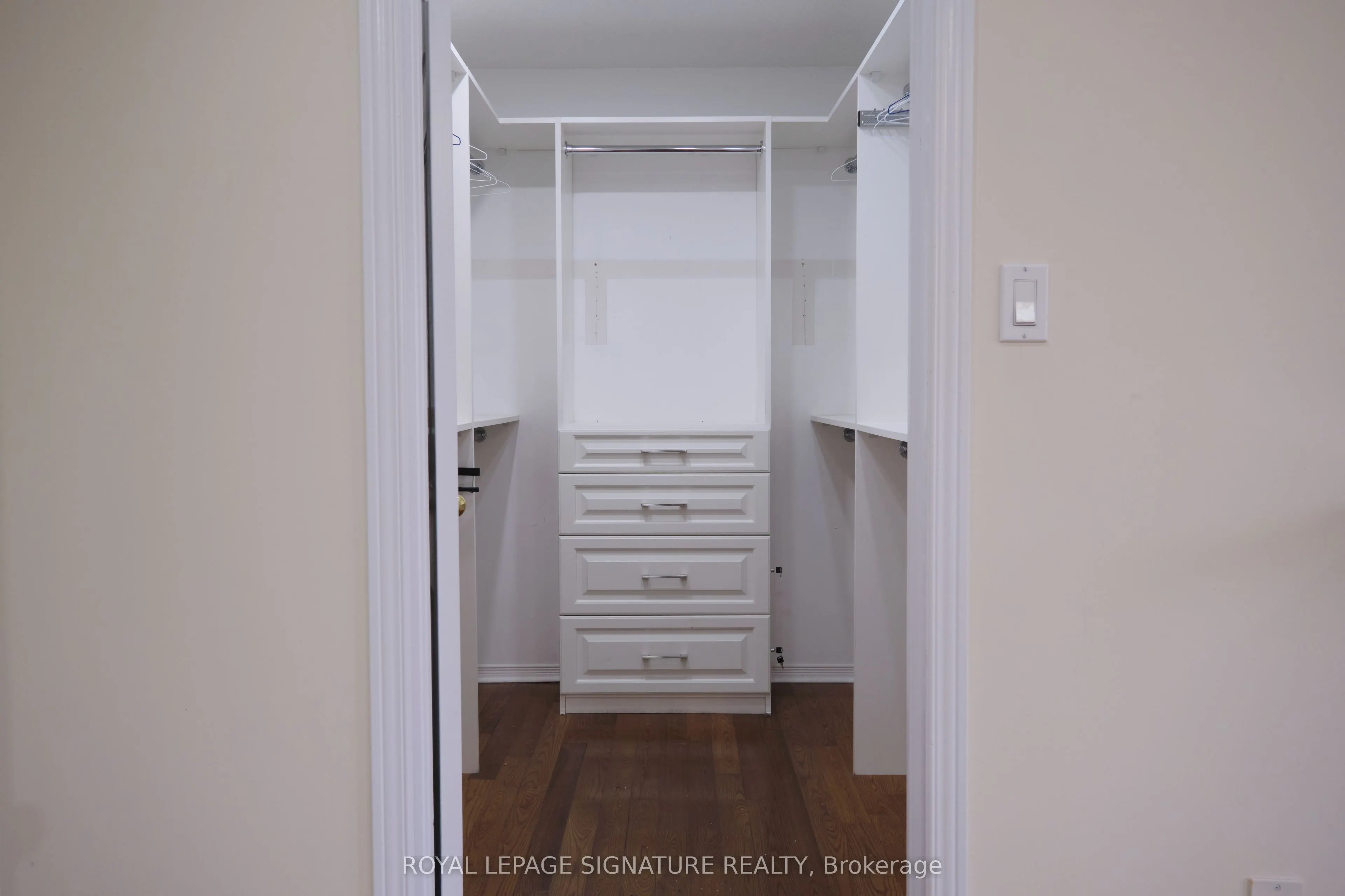 12 Pacific Wind Crescent, #Upper