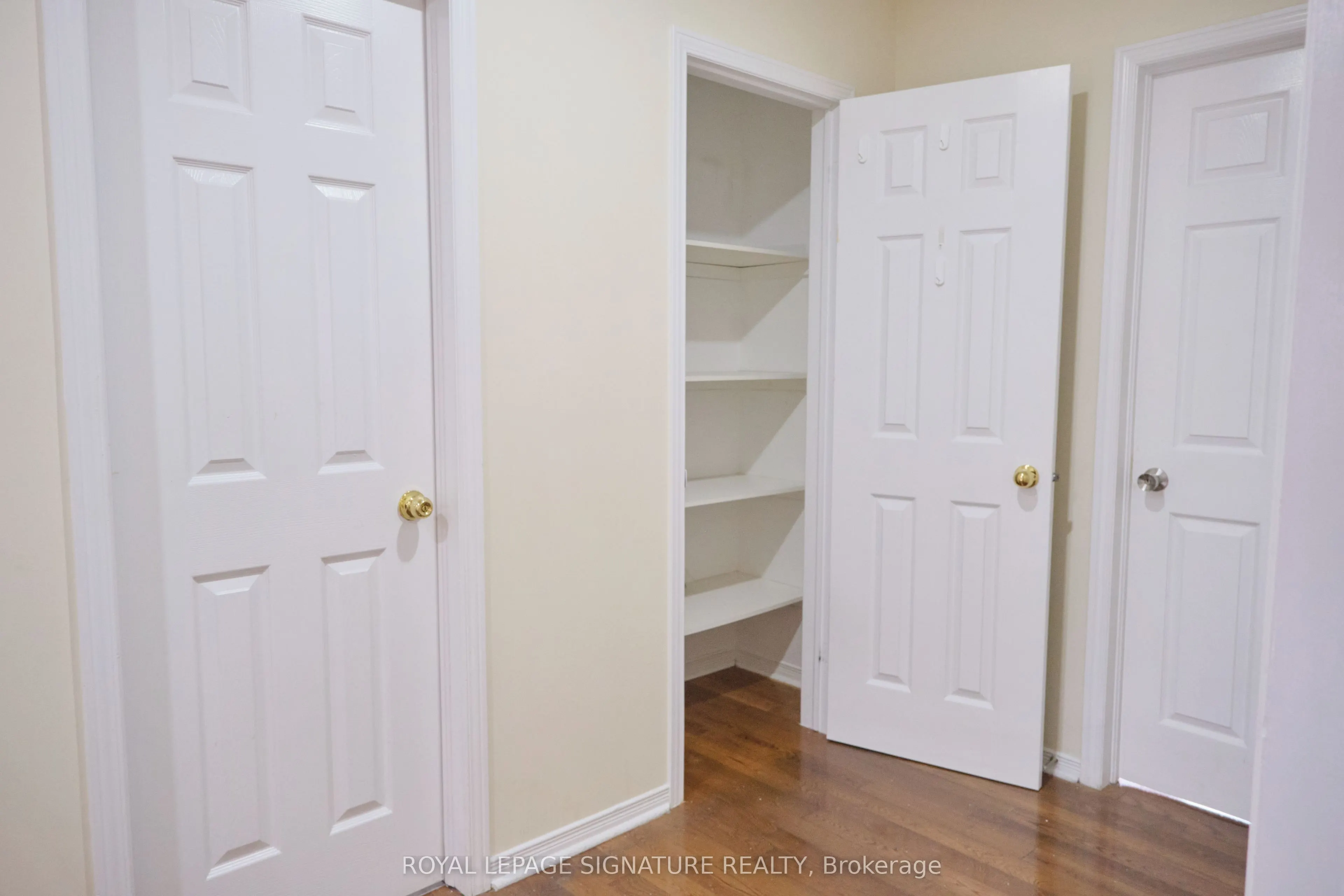 12 Pacific Wind Crescent, #Upper