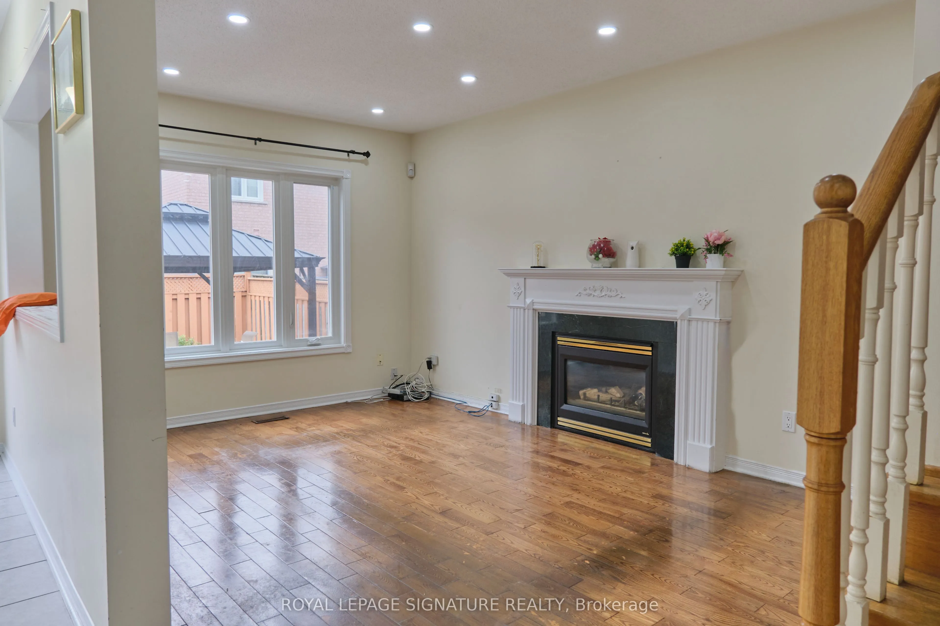 12 Pacific Wind Crescent, #Upper