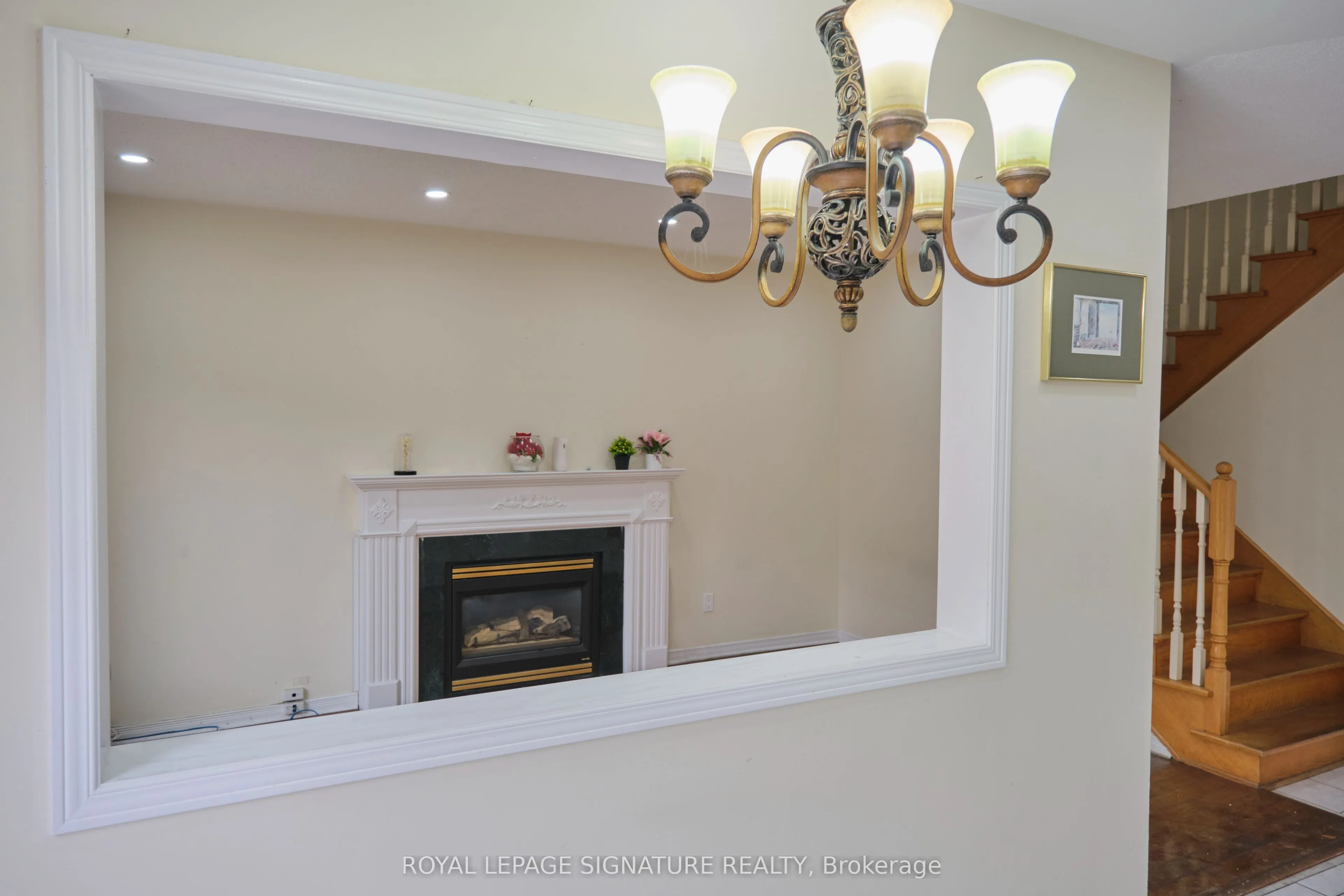 12 Pacific Wind Crescent, #Upper