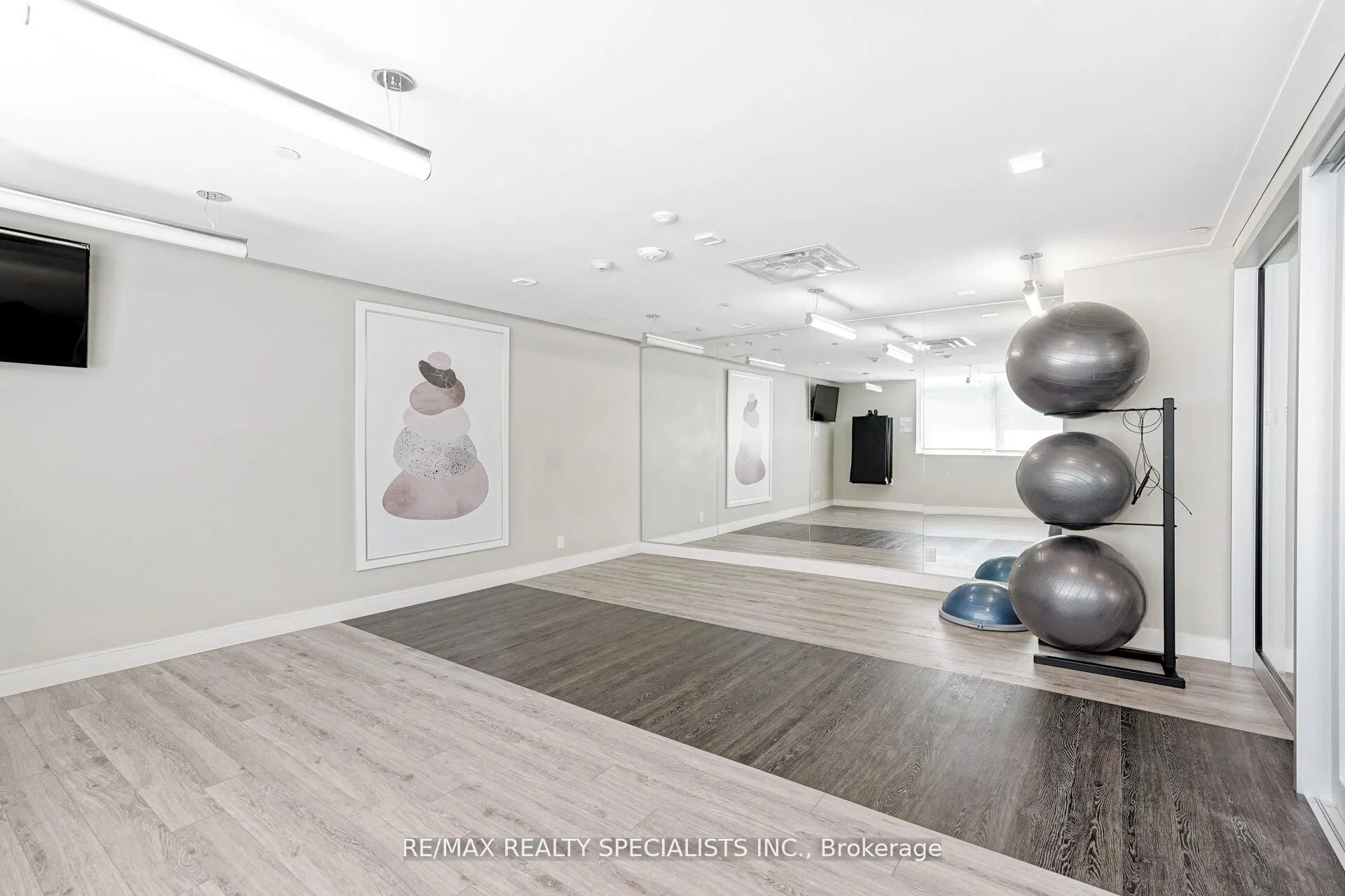 1575 Lakeshore Road W, #258