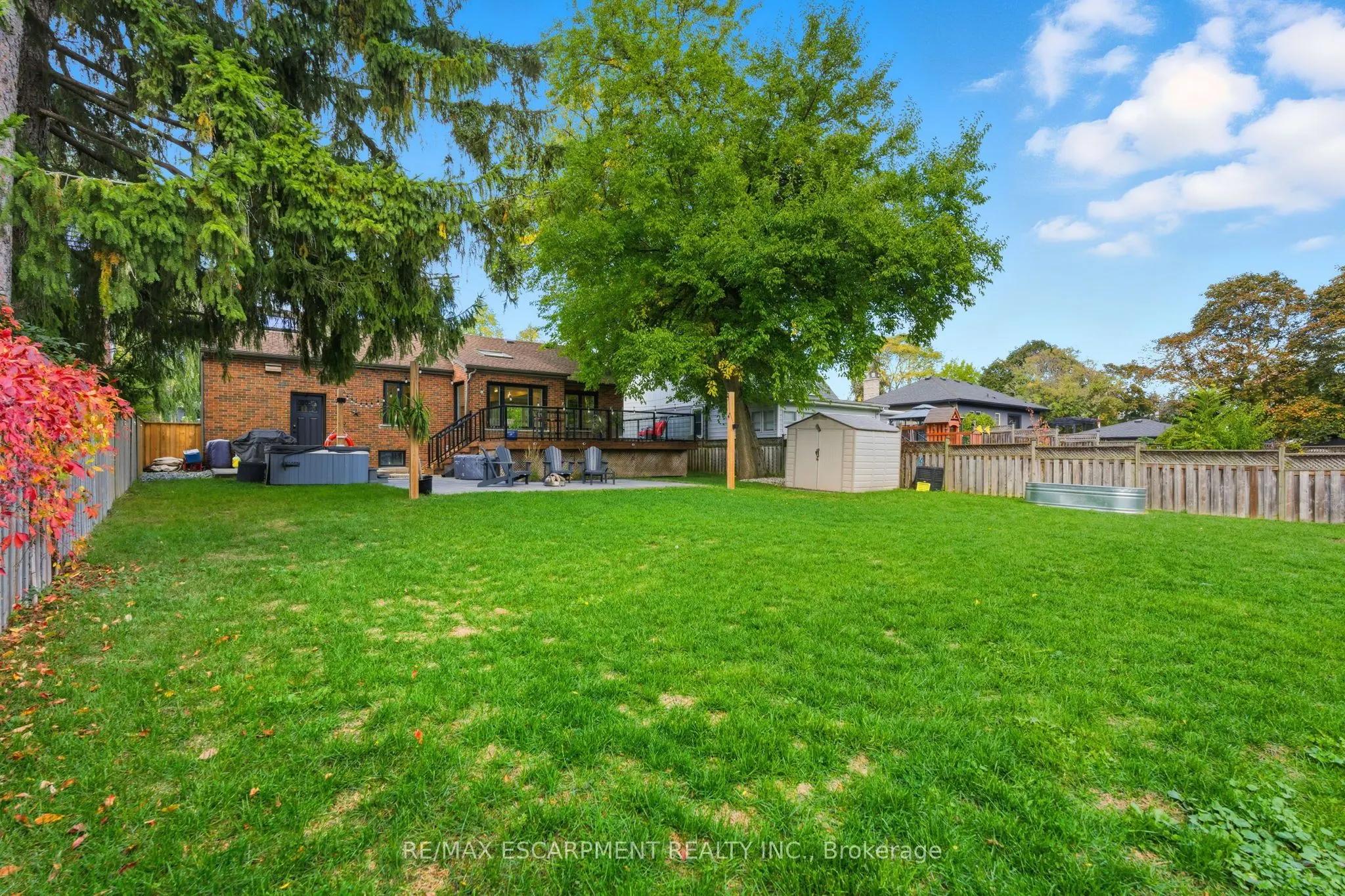 424 Plains Road W