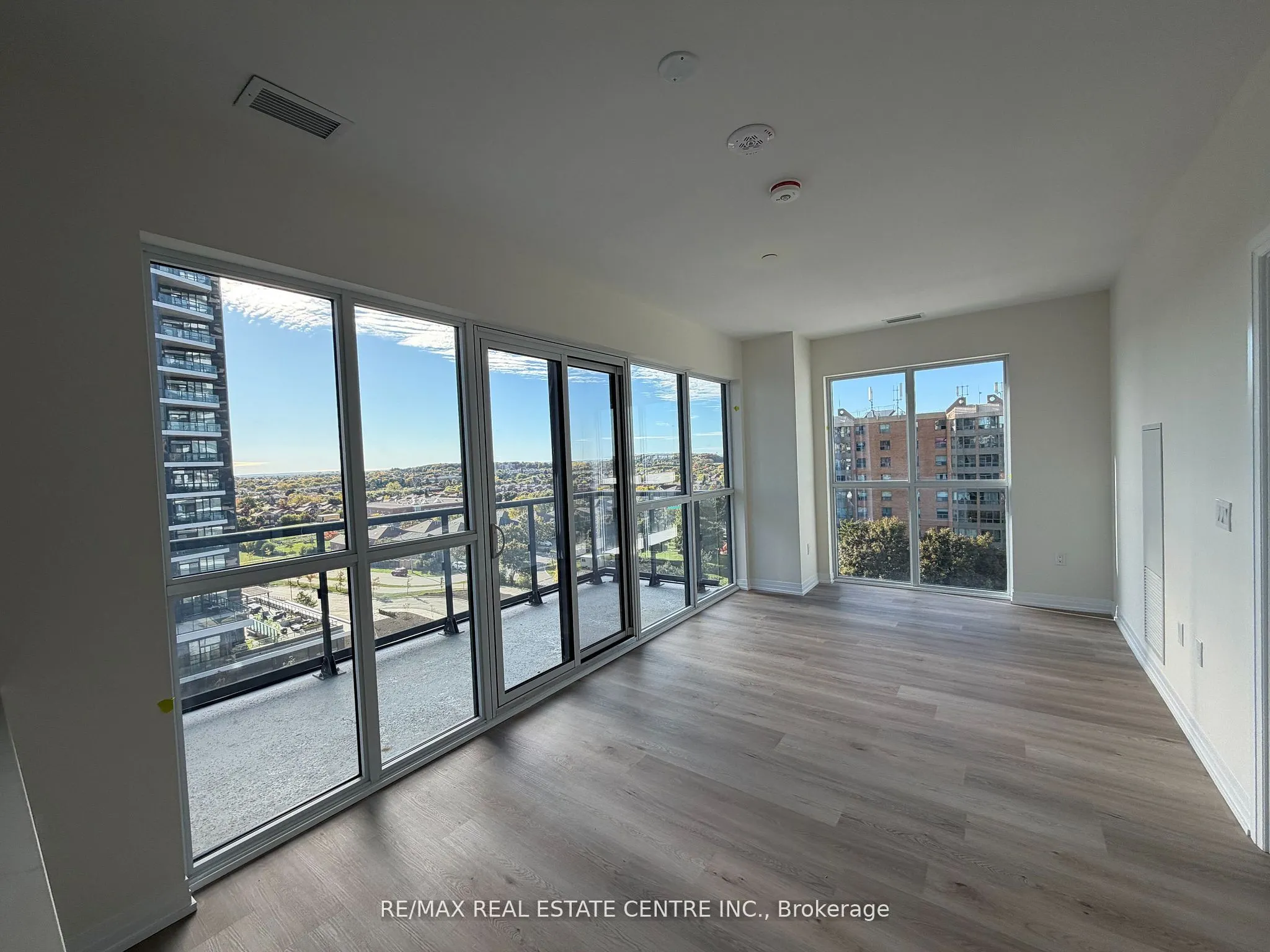15 Watergarden Drive, #706