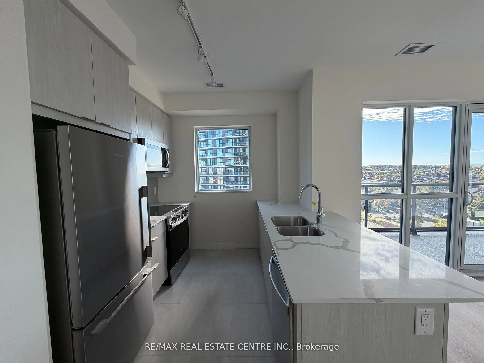 15 Watergarden Drive, #706
