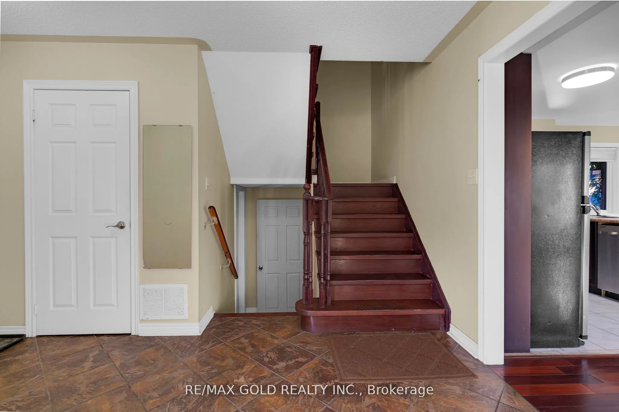 41 Fallstar Crescent