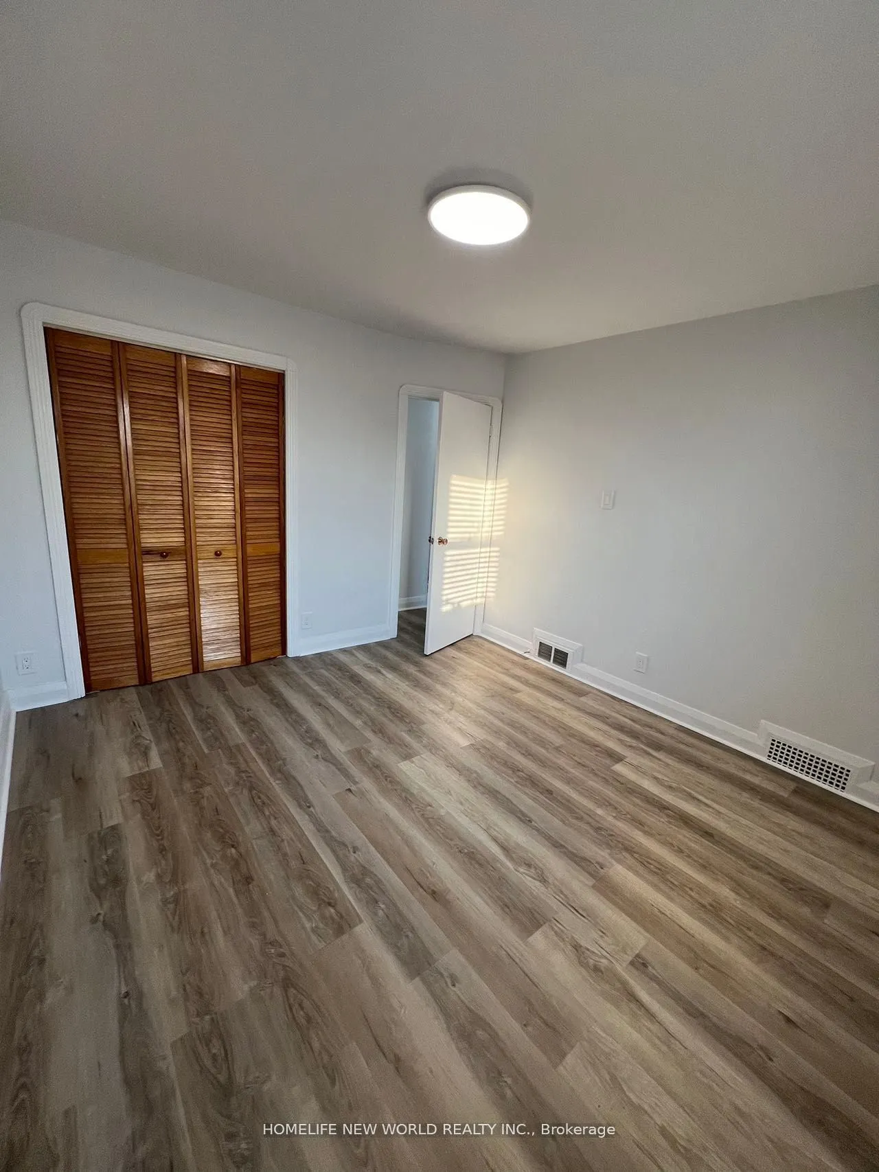 354 Kane Avenue, #Upper