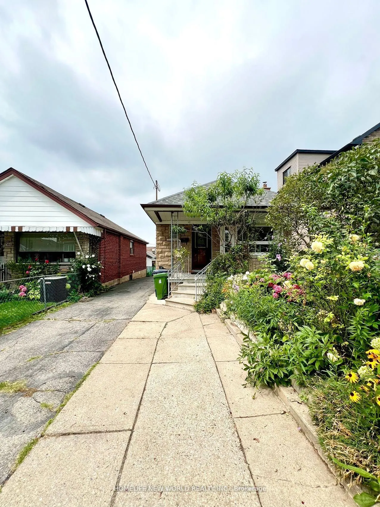 354 Kane Avenue, #Upper