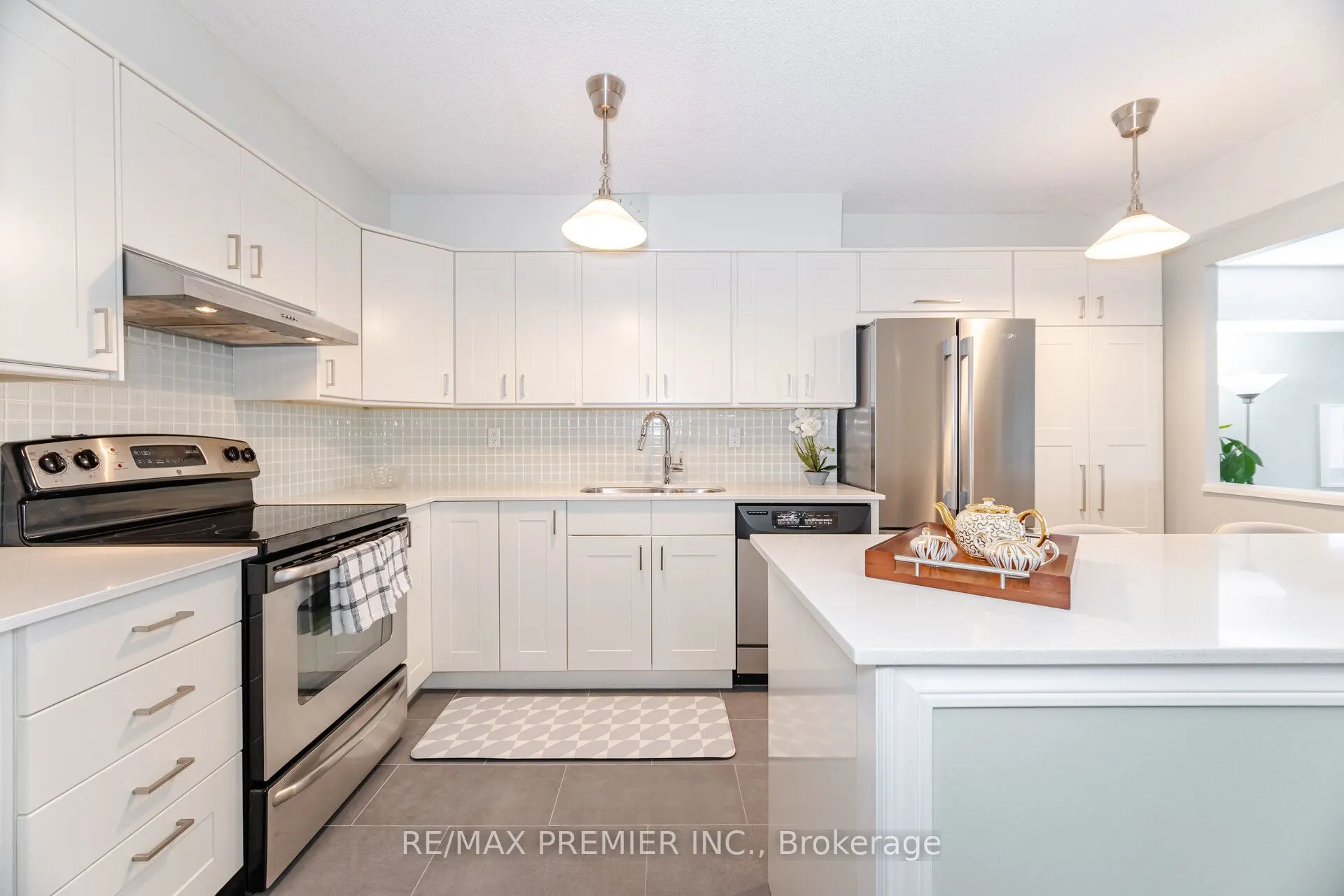 270 Scarlett Road, #1905