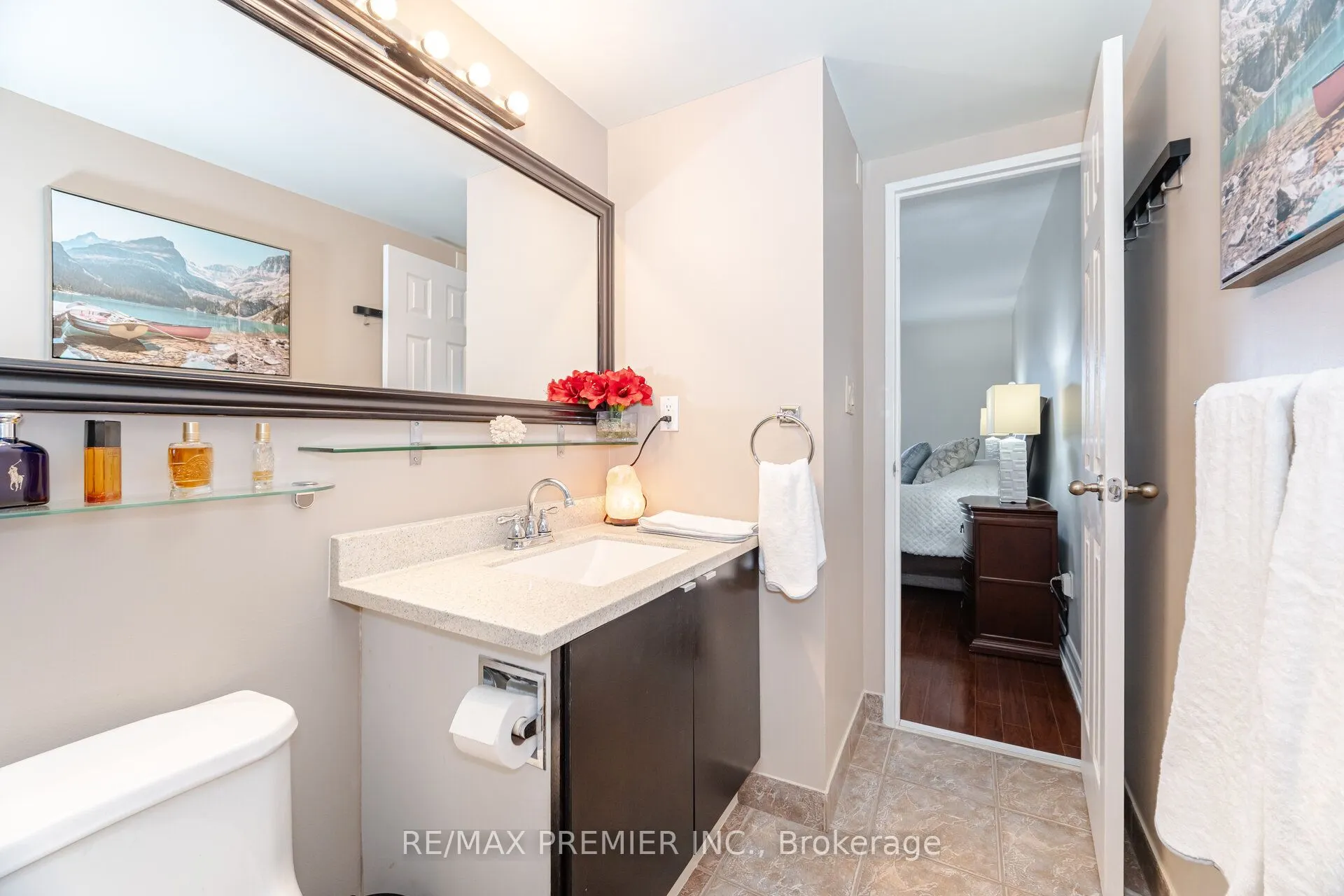 270 Scarlett Road, #1905