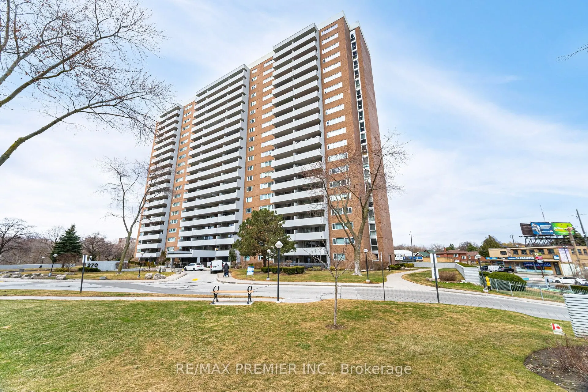 270 Scarlett Road, #1905