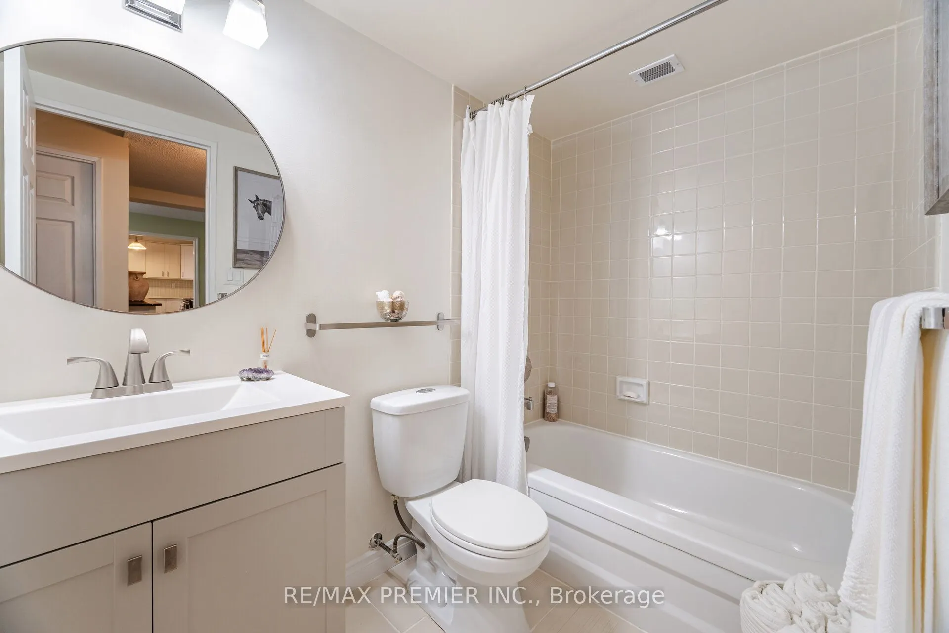 270 Scarlett Road, #1905