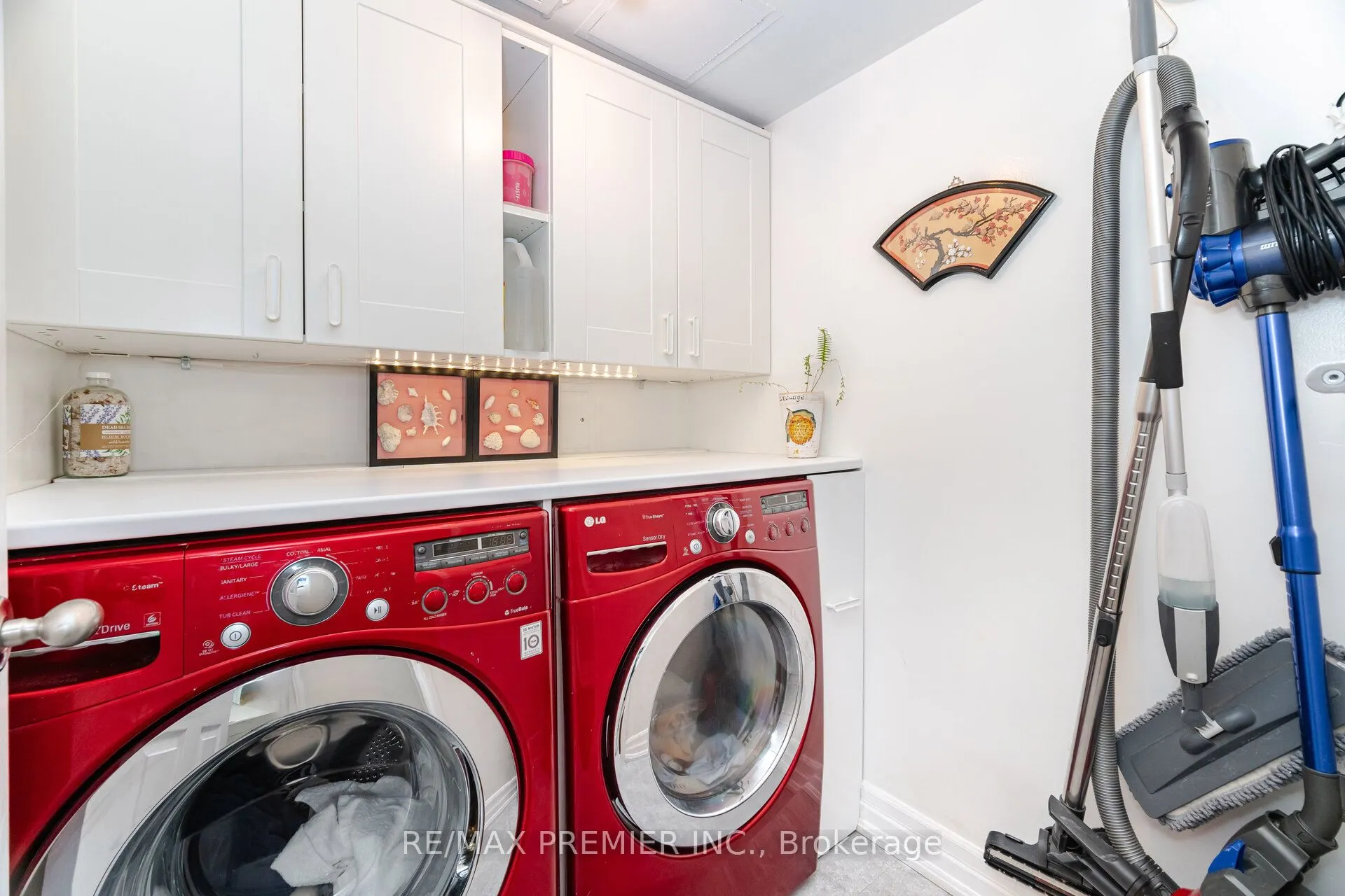 270 Scarlett Road, #1905