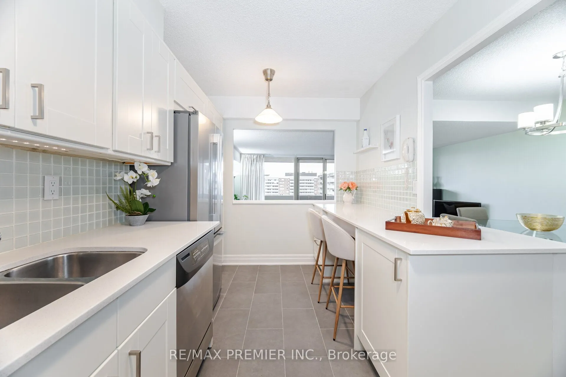 270 Scarlett Road, #1905