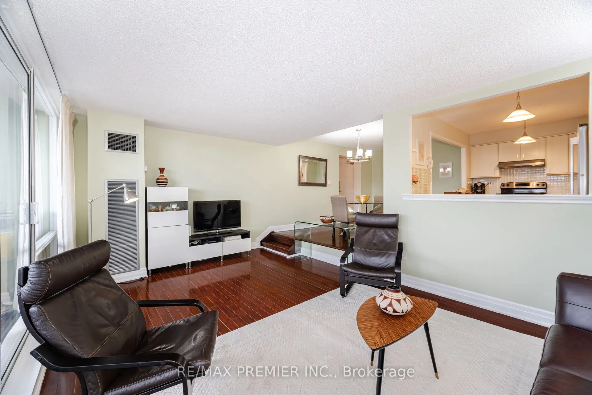 270 Scarlett Road, #1905