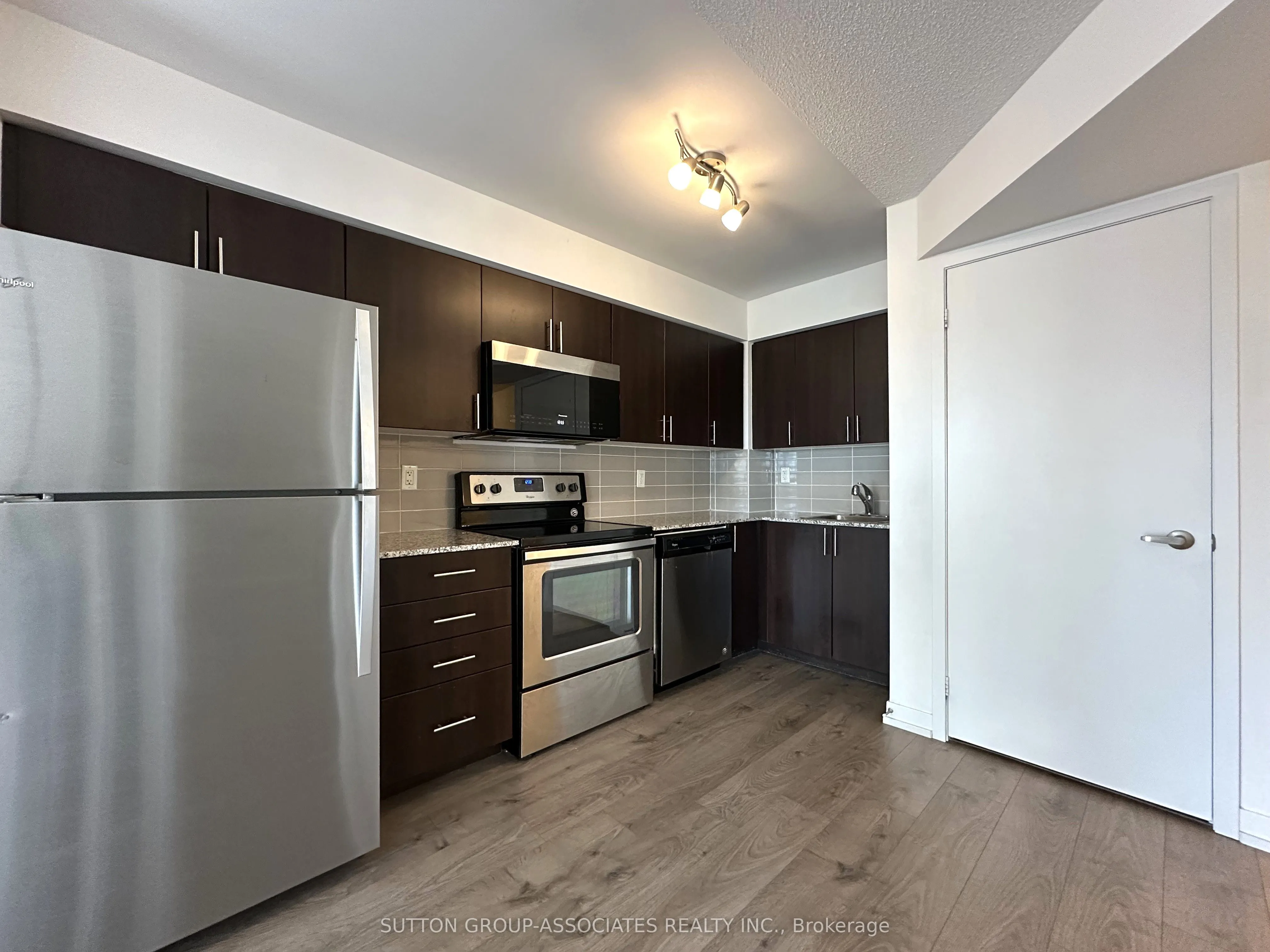 1420 Dupont Street, #1911