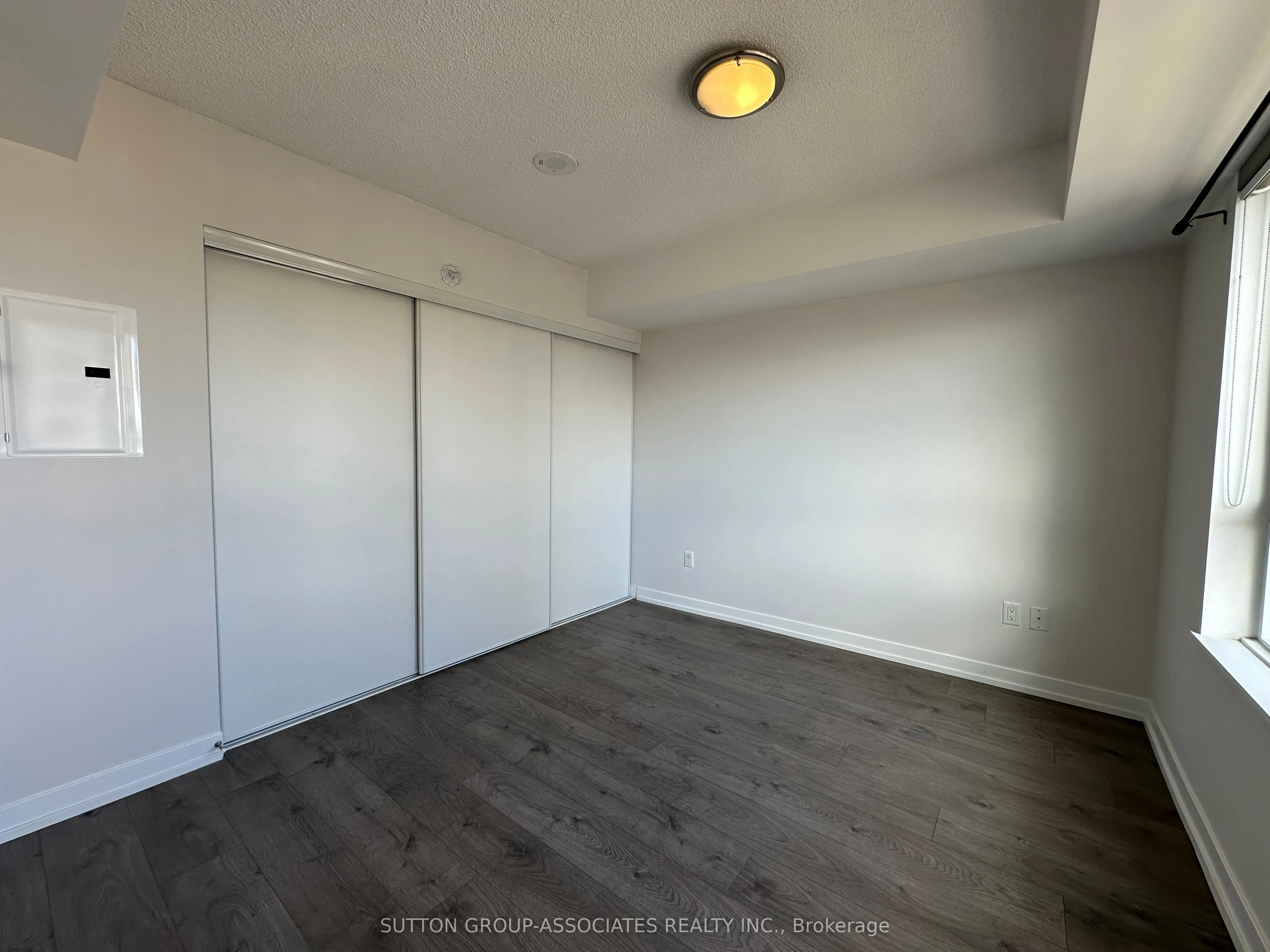 1420 Dupont Street, #1911