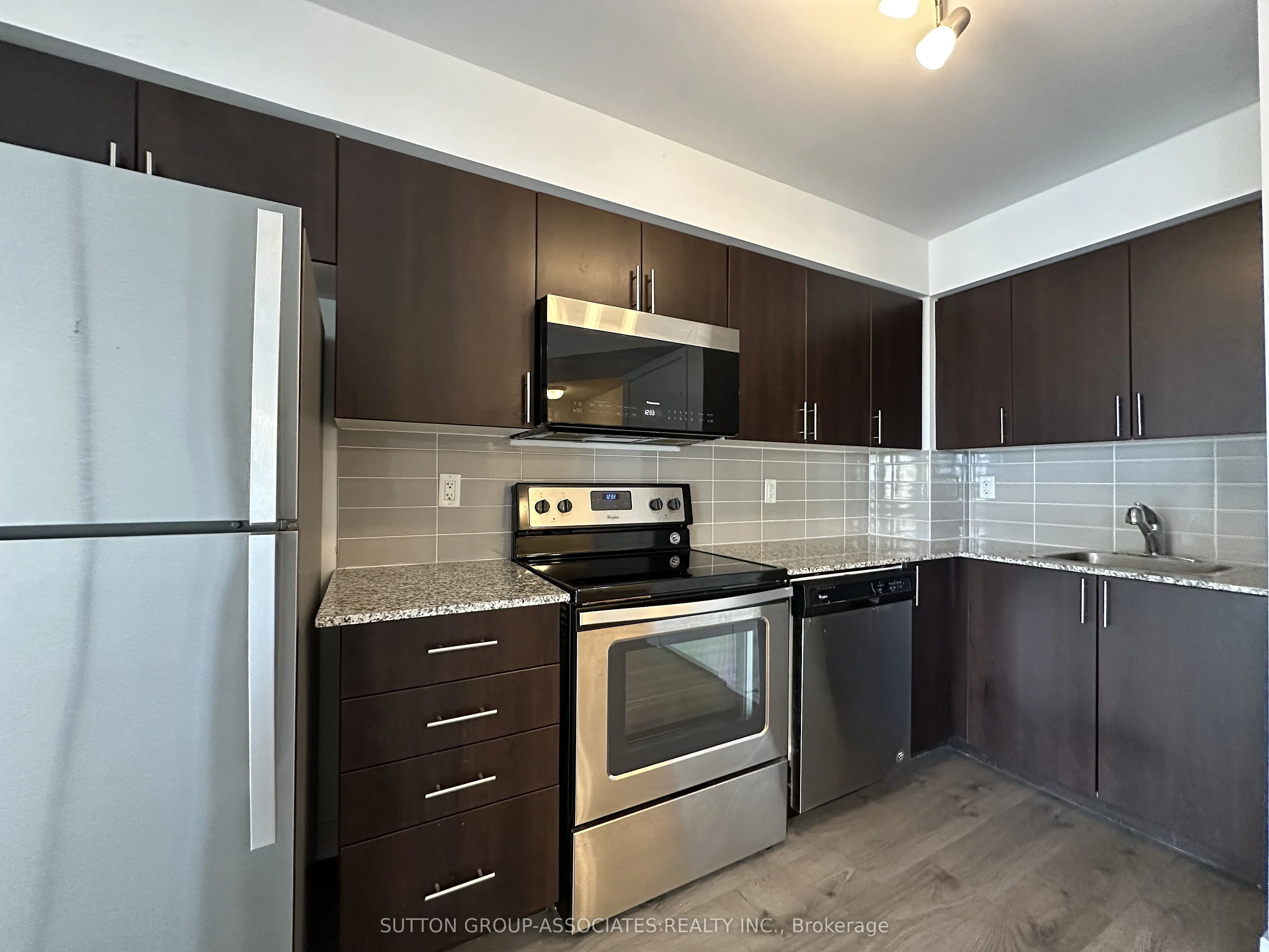 1420 Dupont Street, #1911