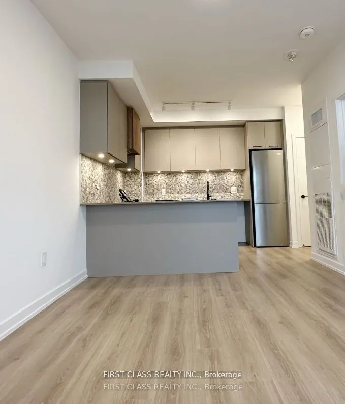 20 Legarfeld Drive, #B008