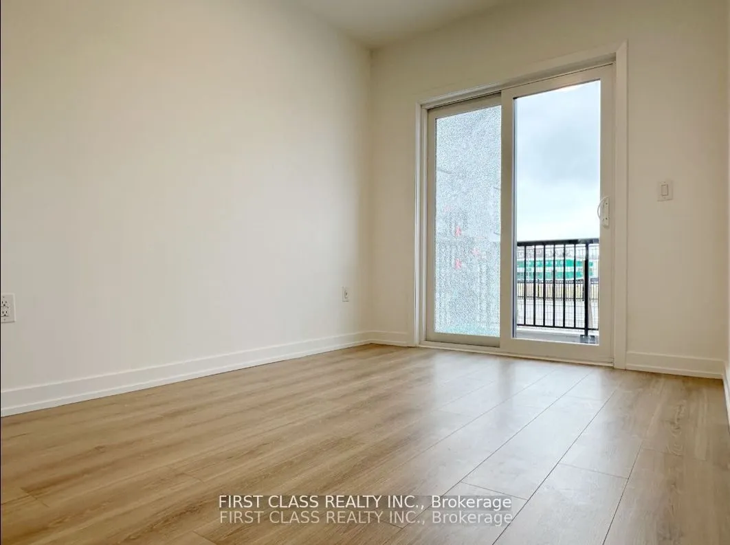 20 Legarfeld Drive, #B008