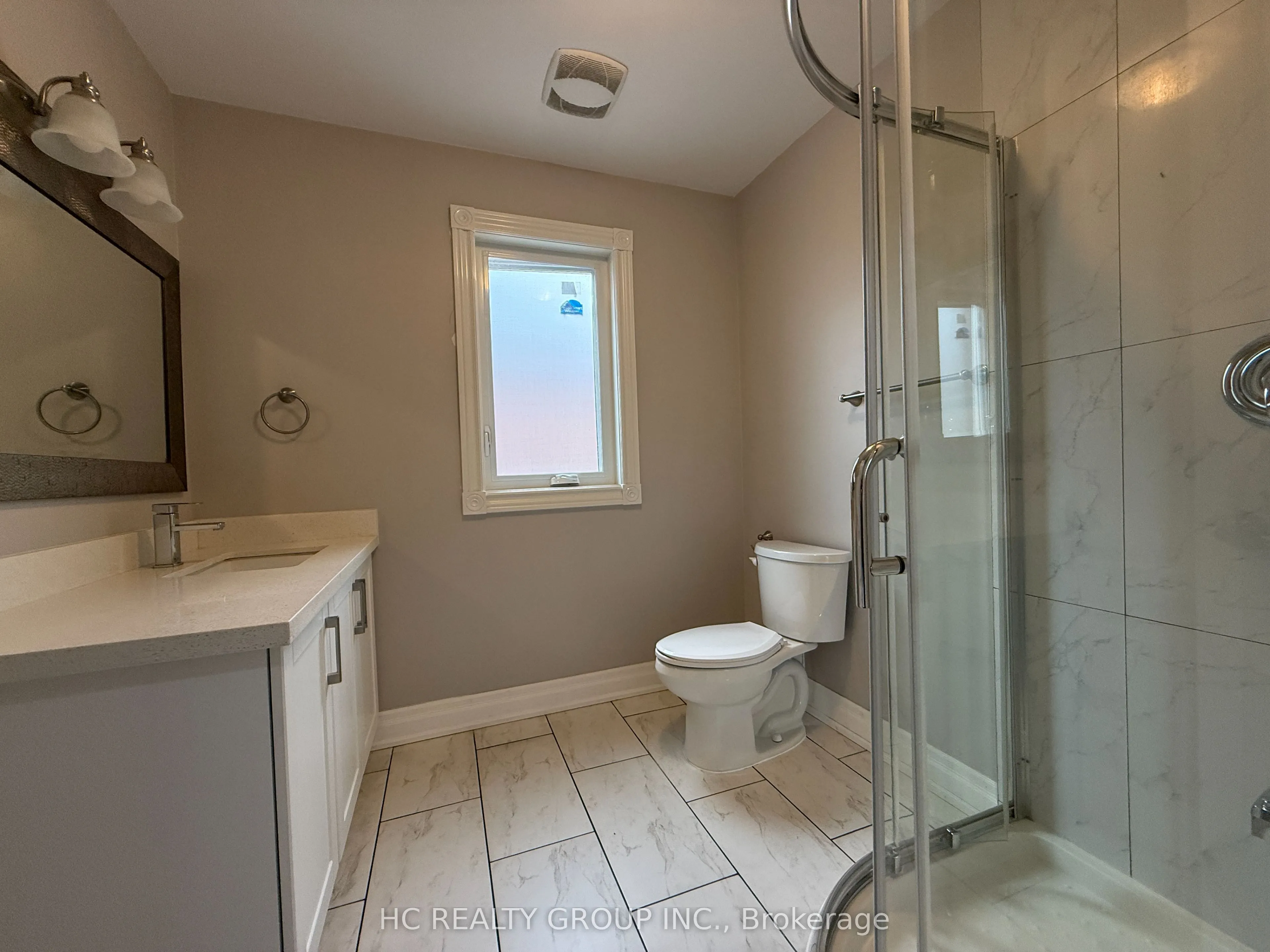 673 Glengrove Avenue W