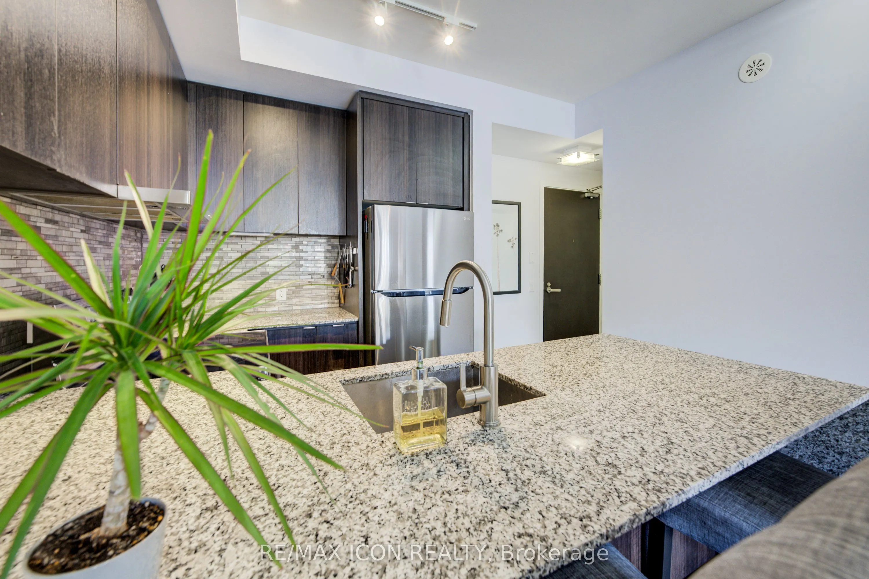 5005 Harvard Road, #201