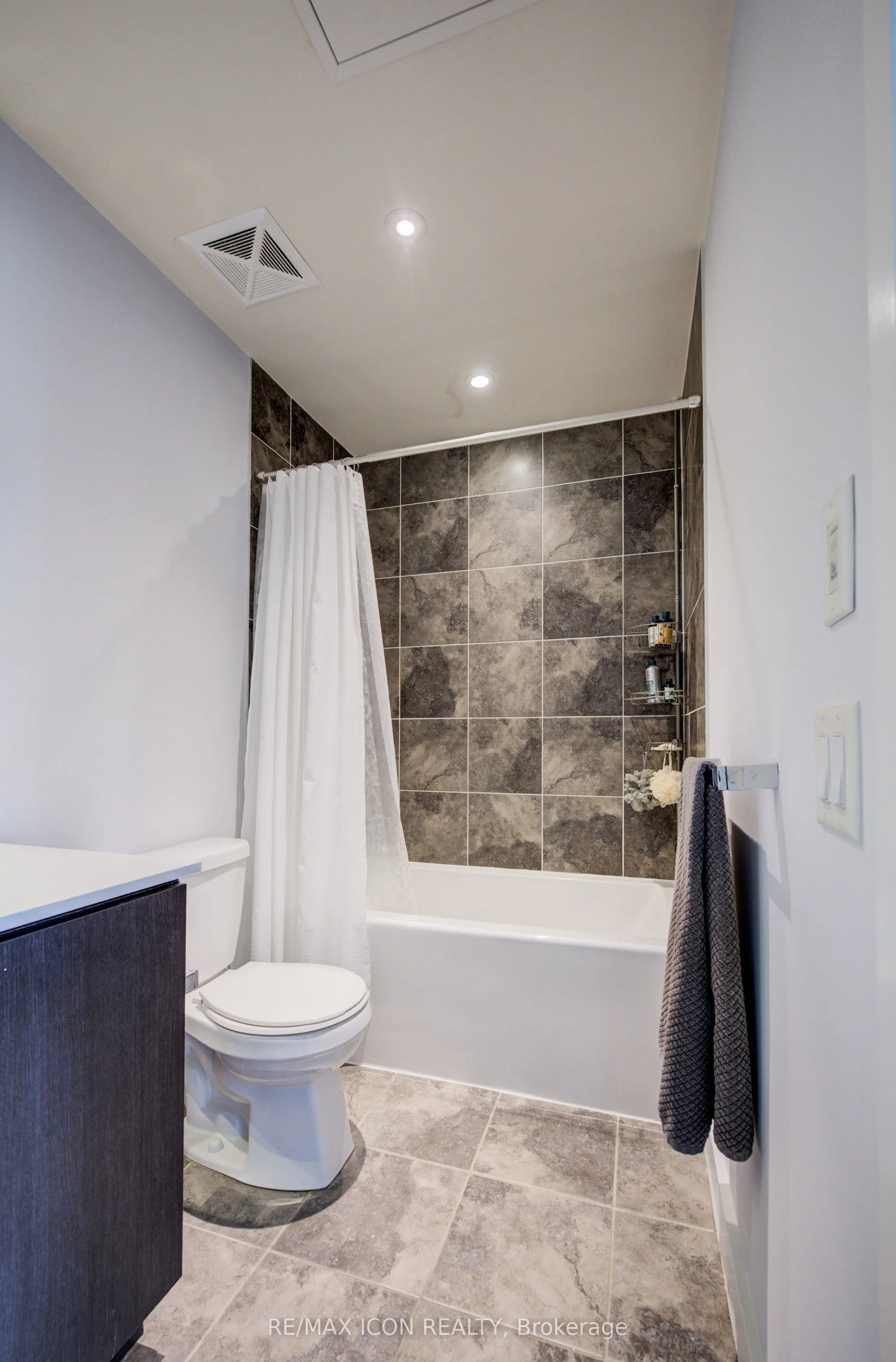 5005 Harvard Road, #201