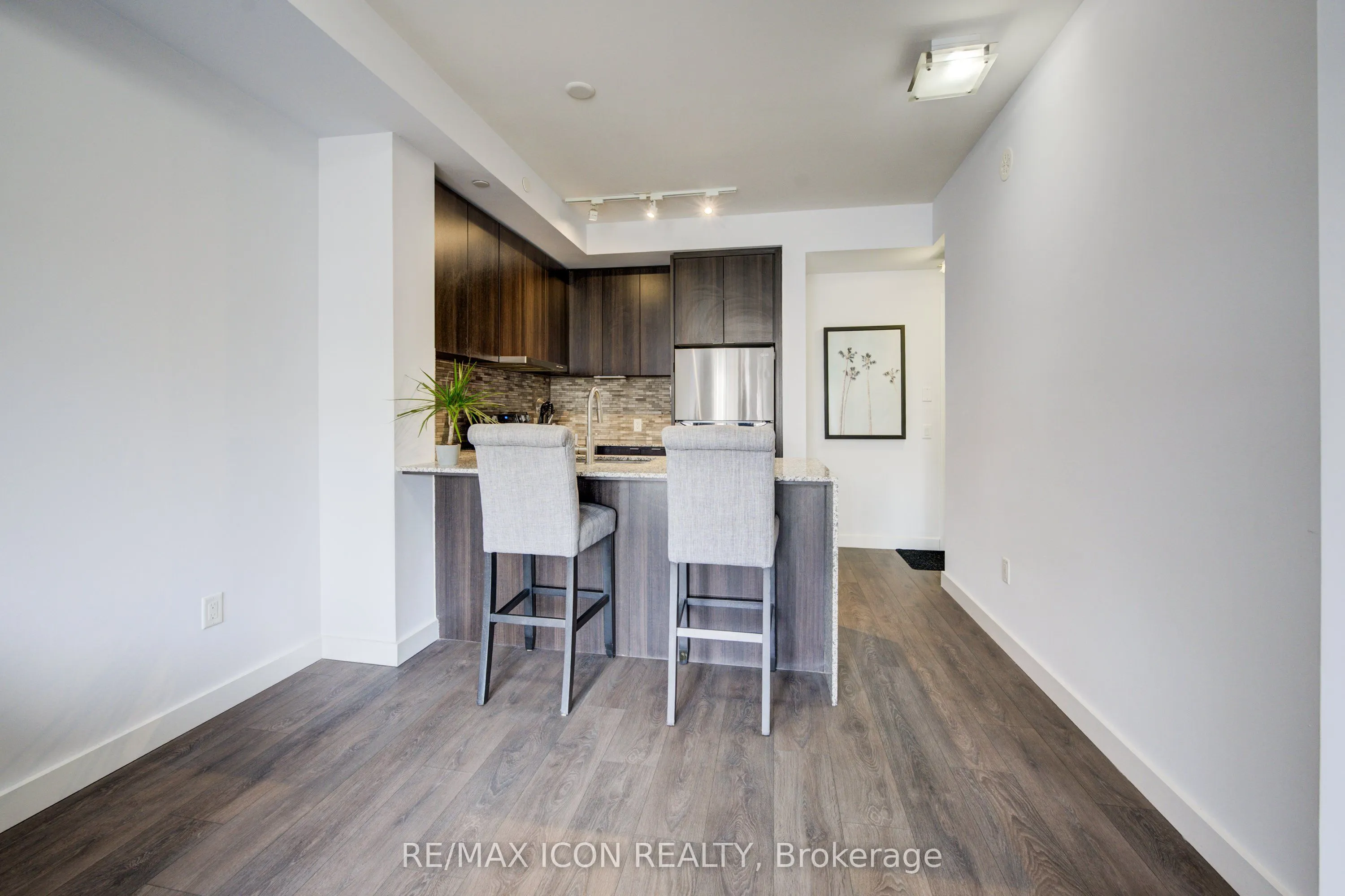 5005 Harvard Road, #201