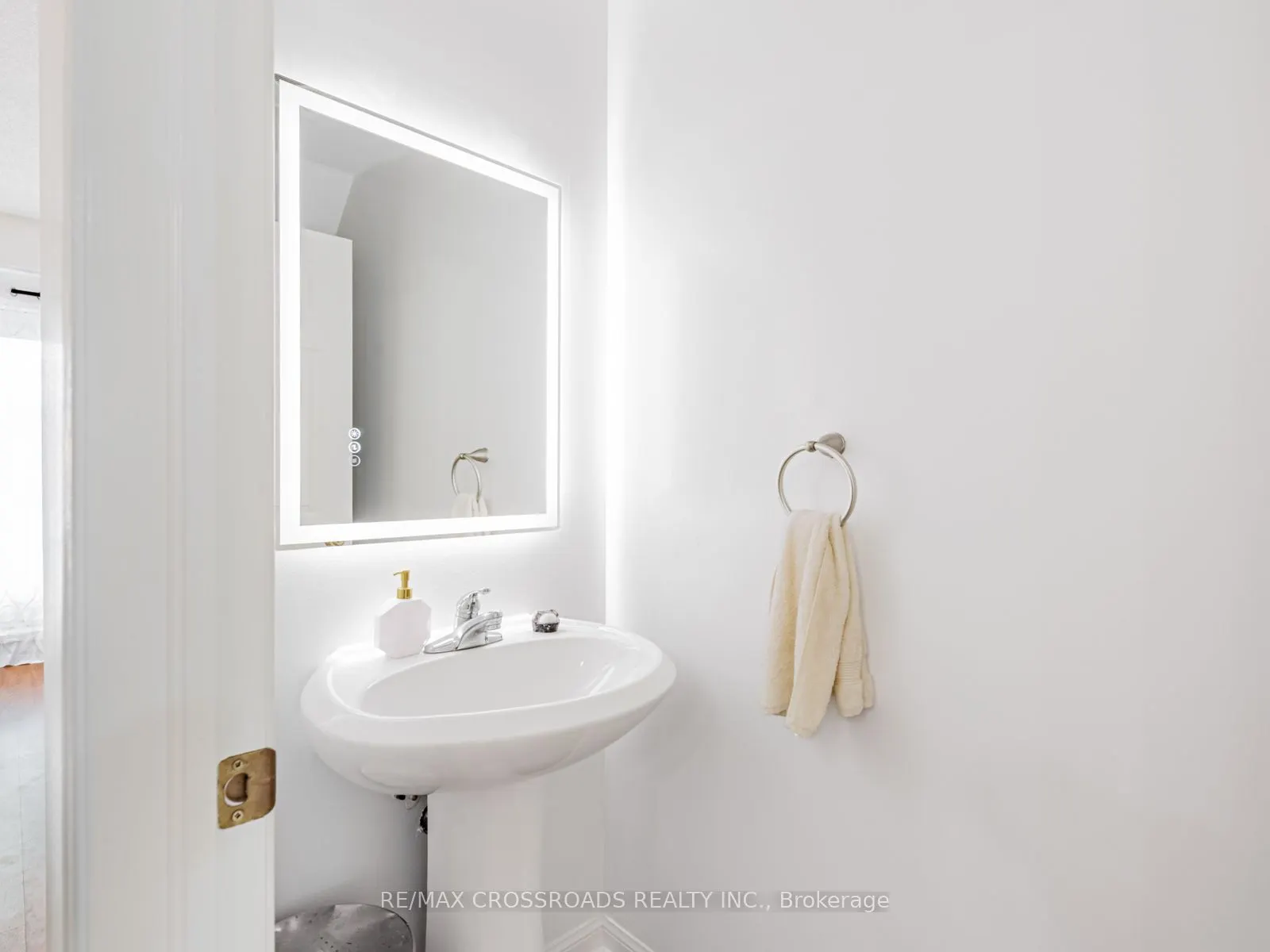 3051 Finch Avenue, #59