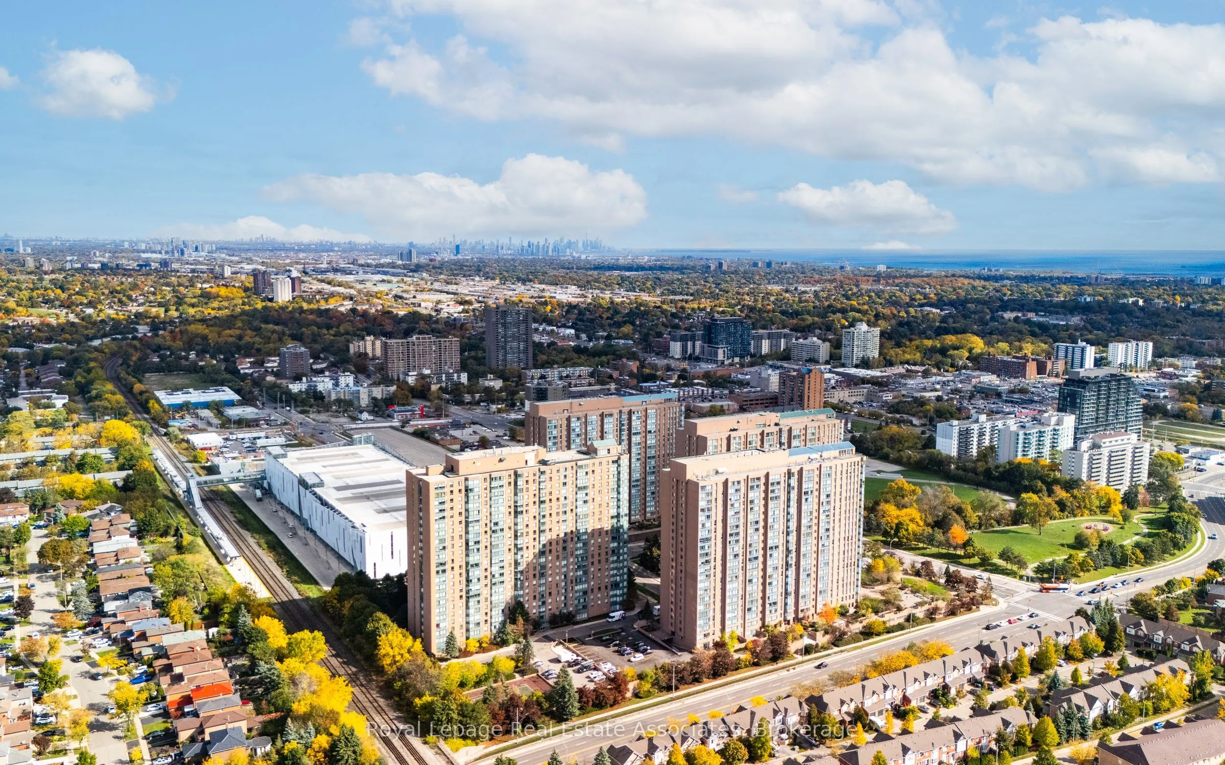 135 Hillcrest Avenue, #1507