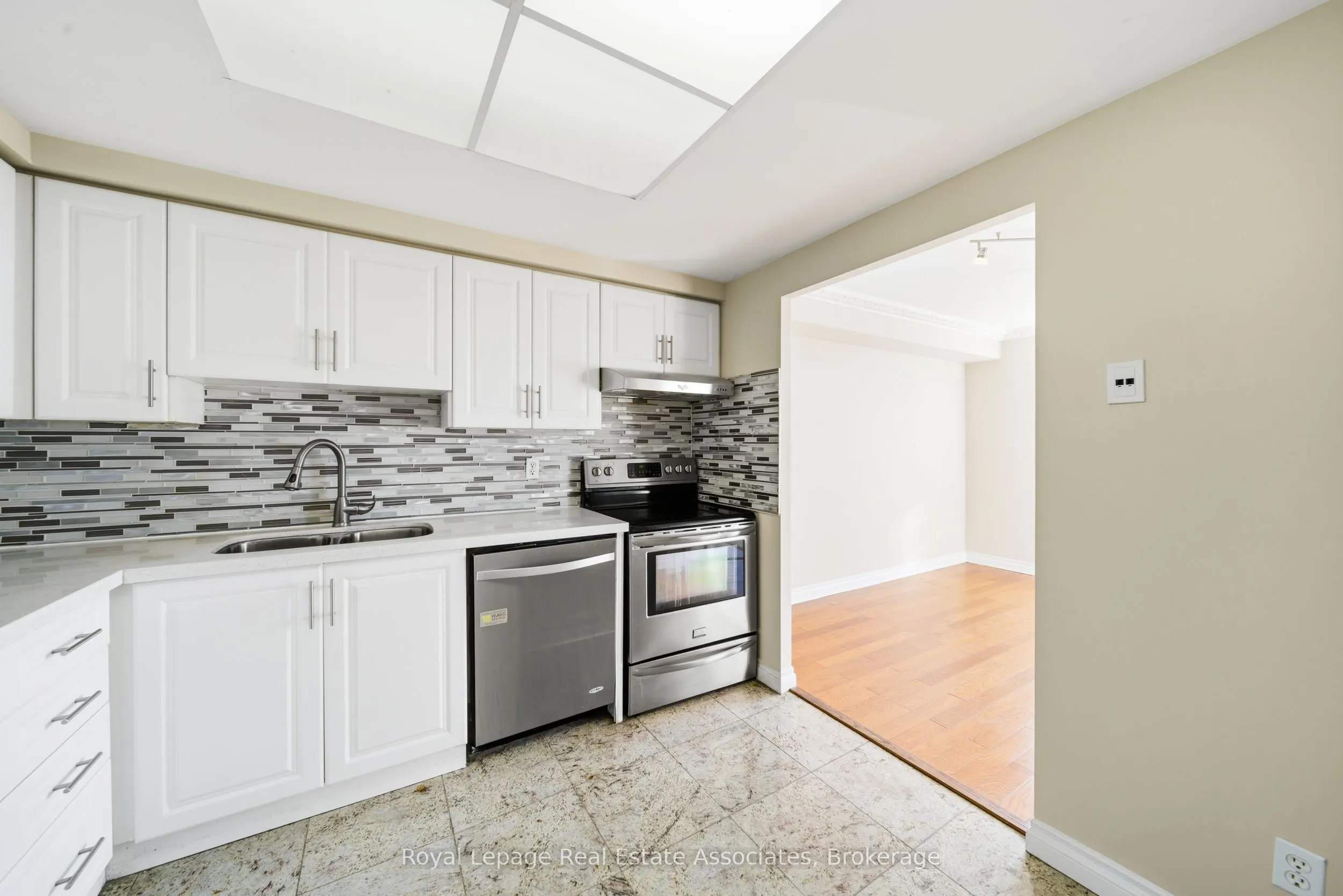 135 Hillcrest Avenue, #1507