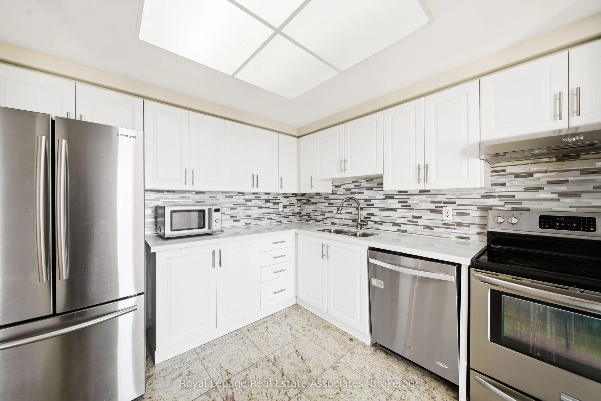 135 Hillcrest Avenue, #1507