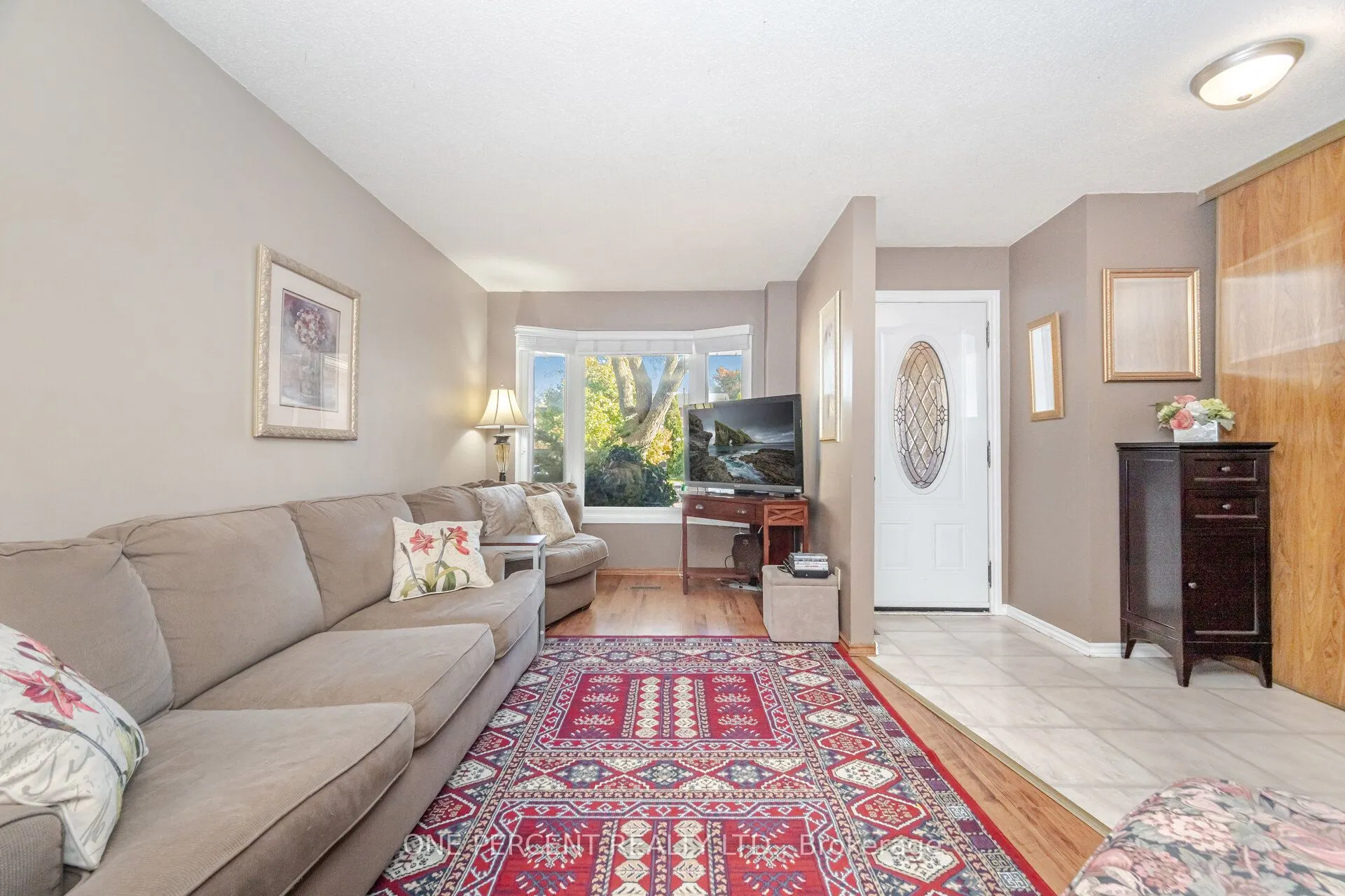 3256 3256 ANDERSON Crescent
