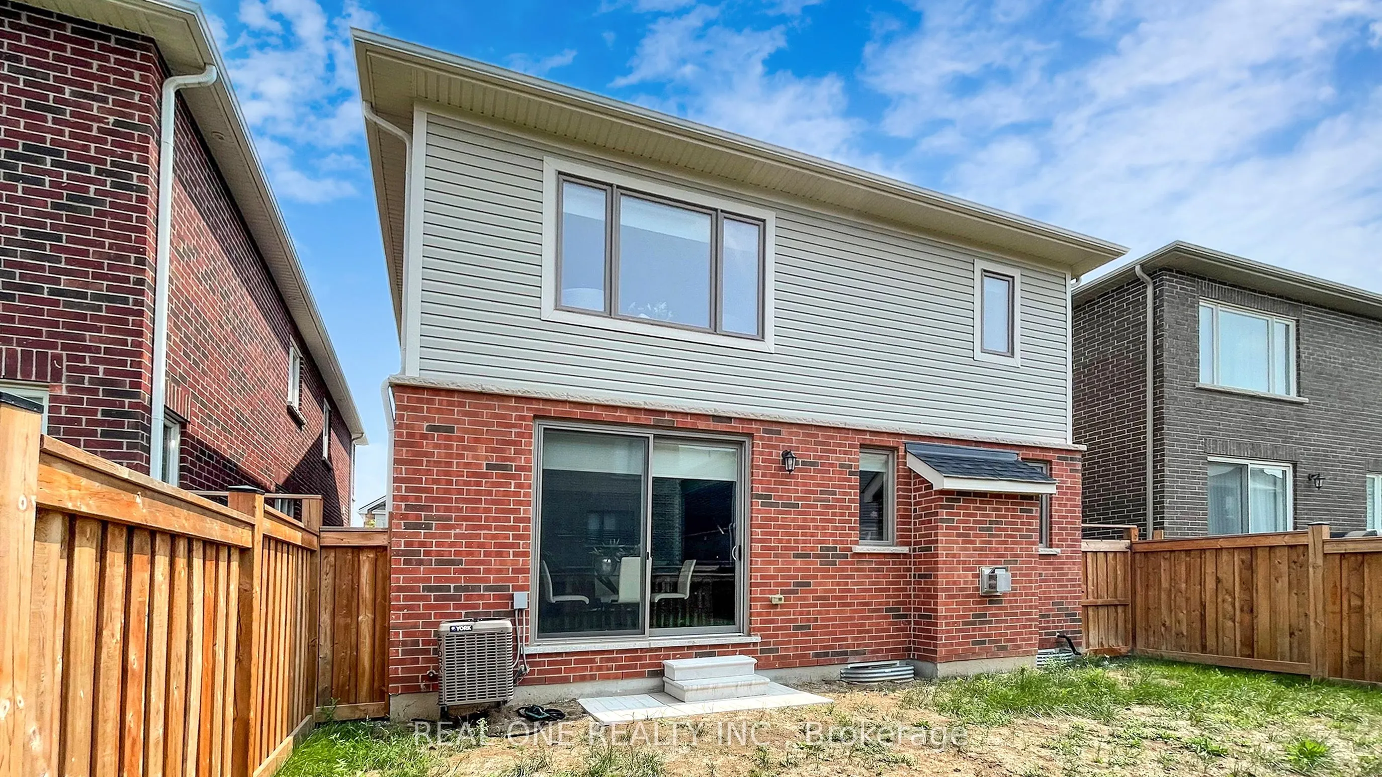 561 KENNEDY Circle