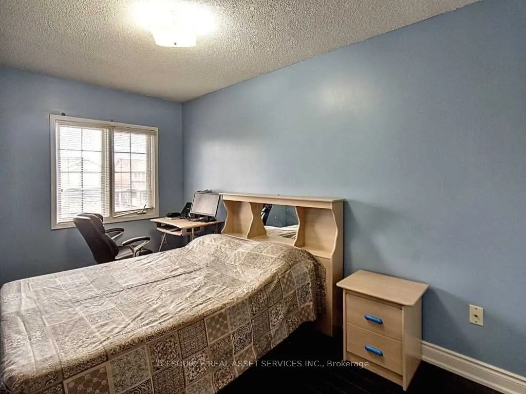 28 Mannel Crescent, #Upper