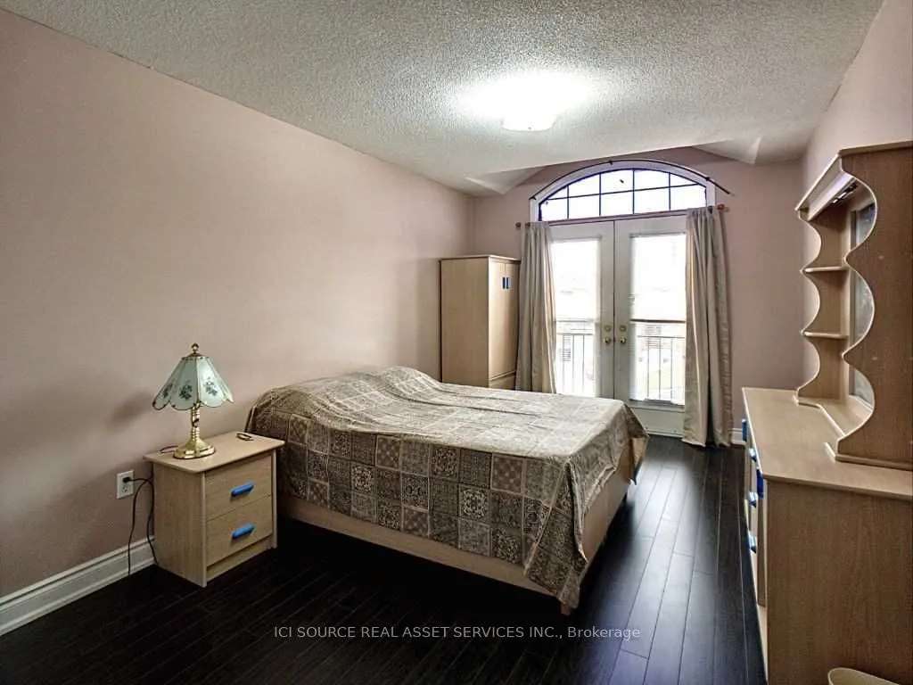 28 Mannel Crescent, #Upper