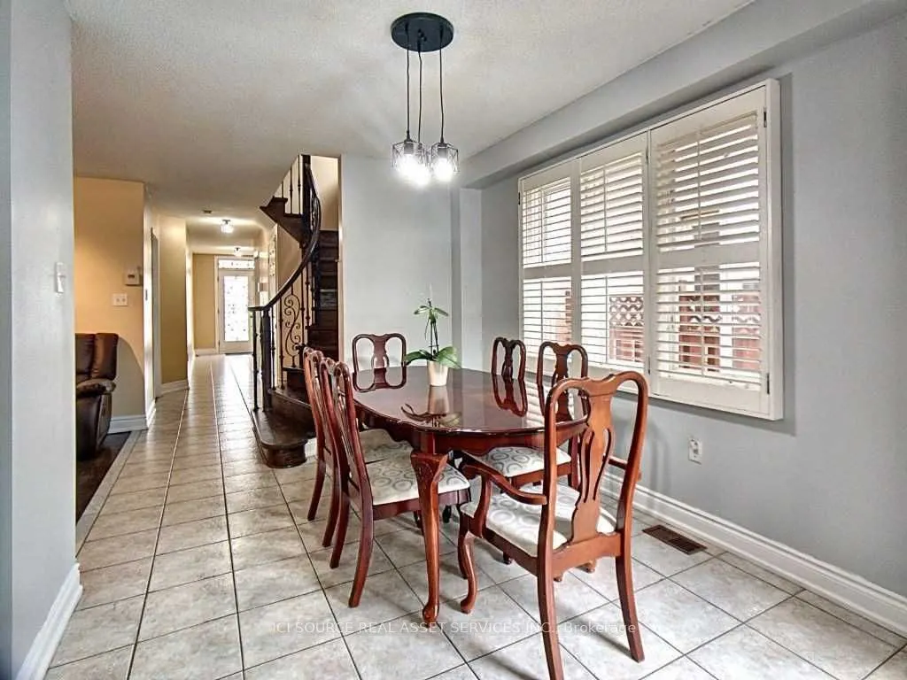 28 Mannel Crescent, #Upper