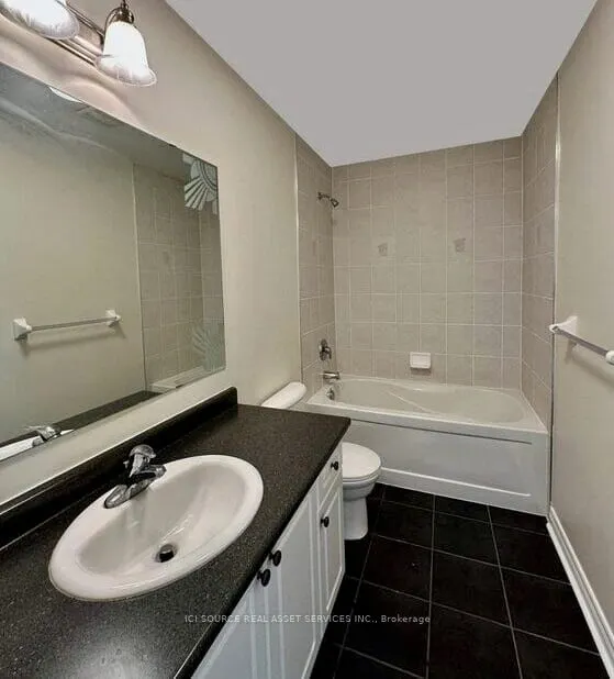 3215 Thomas Street, #4