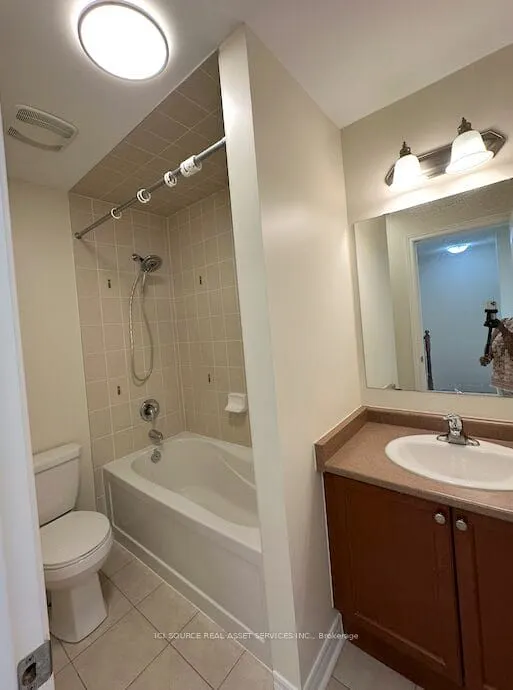 3215 Thomas Street, #4