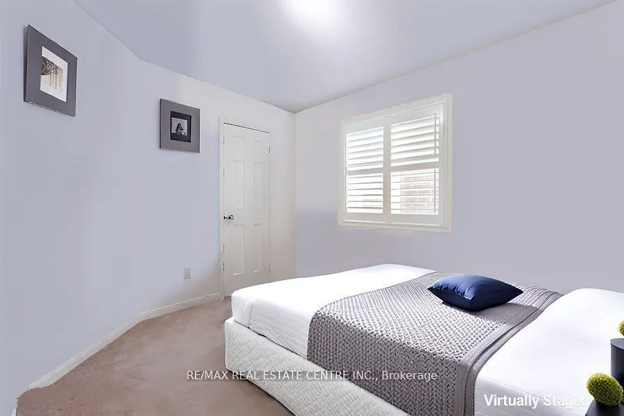 14 Gulfbrook Circle