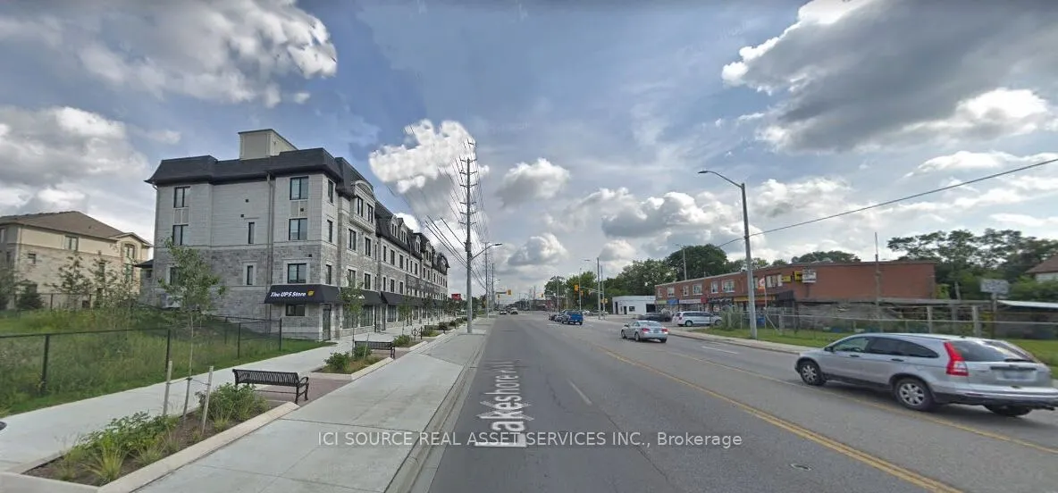 553 Lakeshore Road E